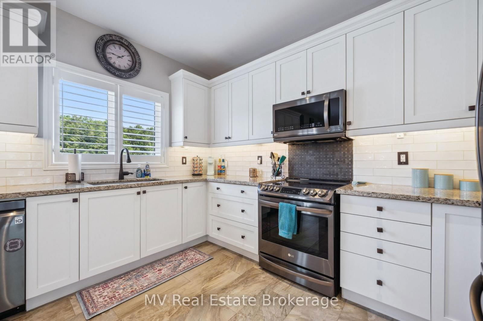 118 RYAN STREET Image 11
