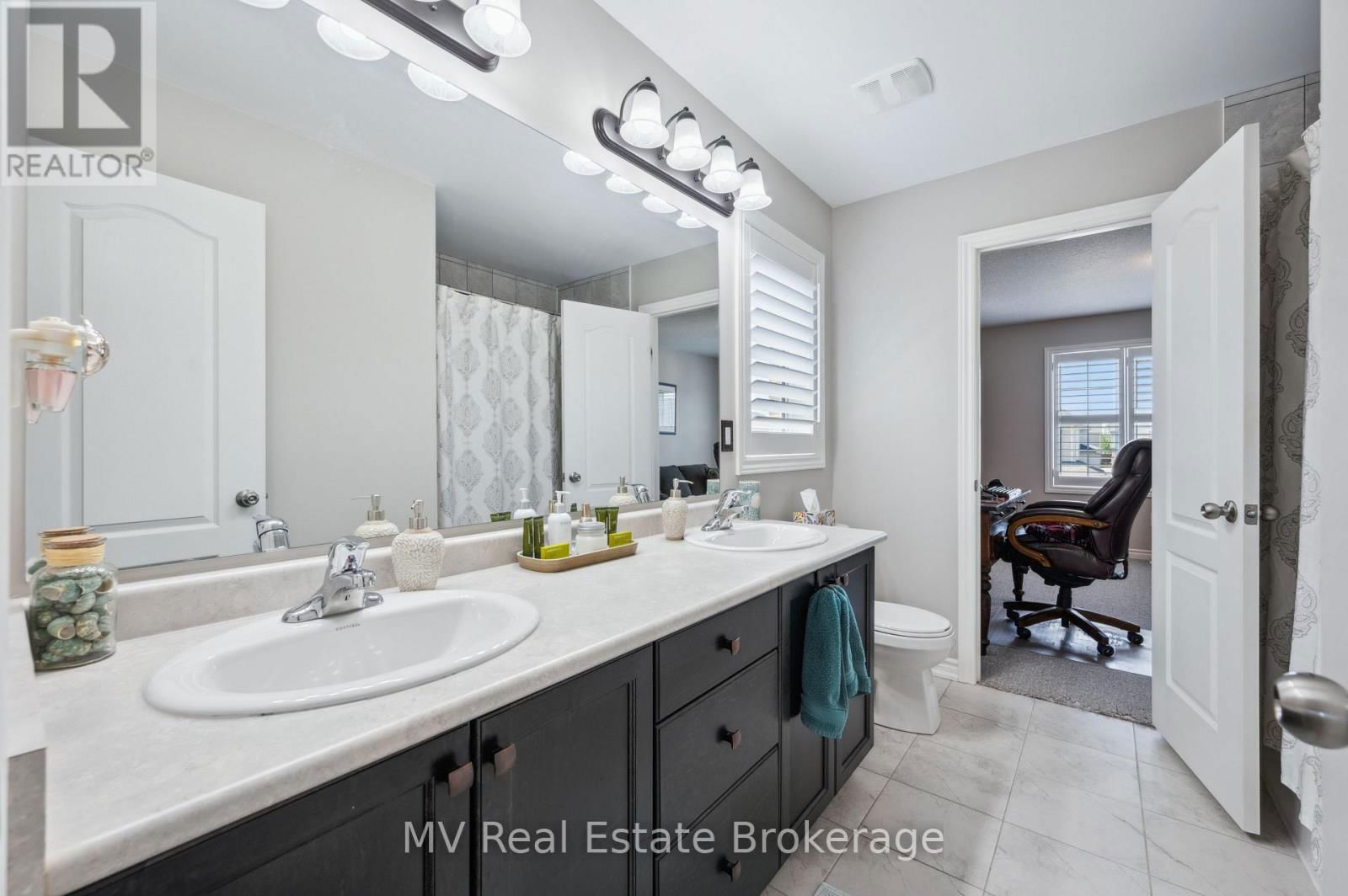118 RYAN STREET Image 27