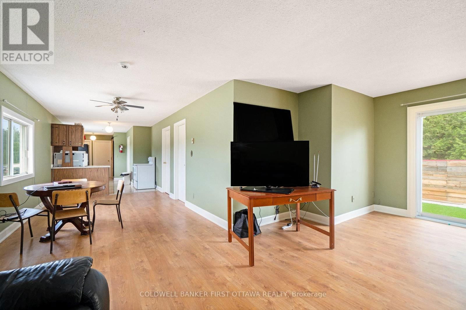 9628 HWY 509 Image 16