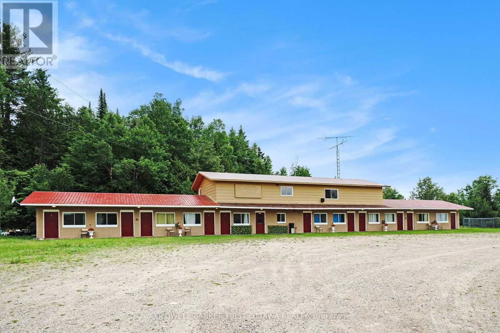 9628 HWY 509 Image 3