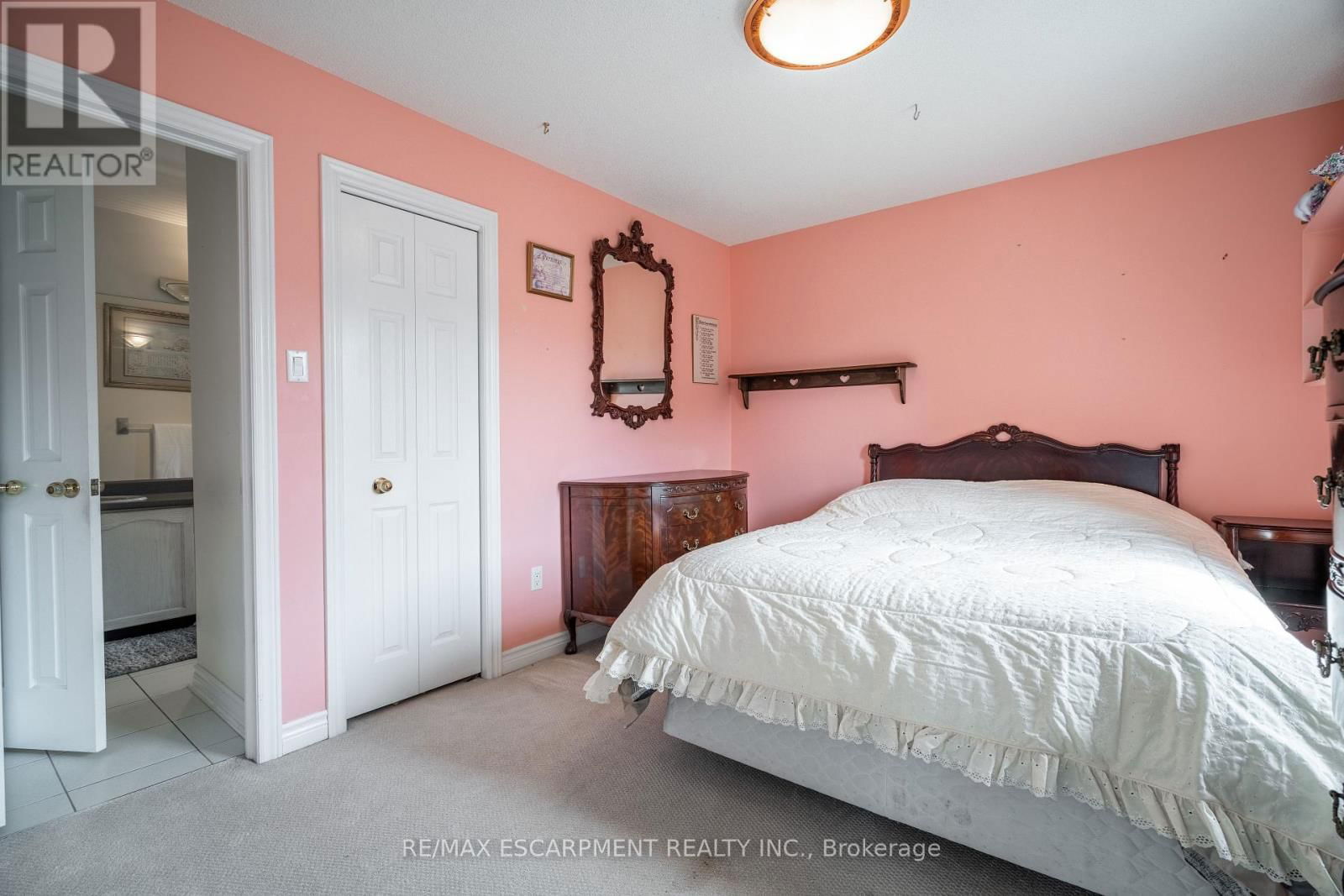 89 MEADOWLANDS BOULEVARD Image 17