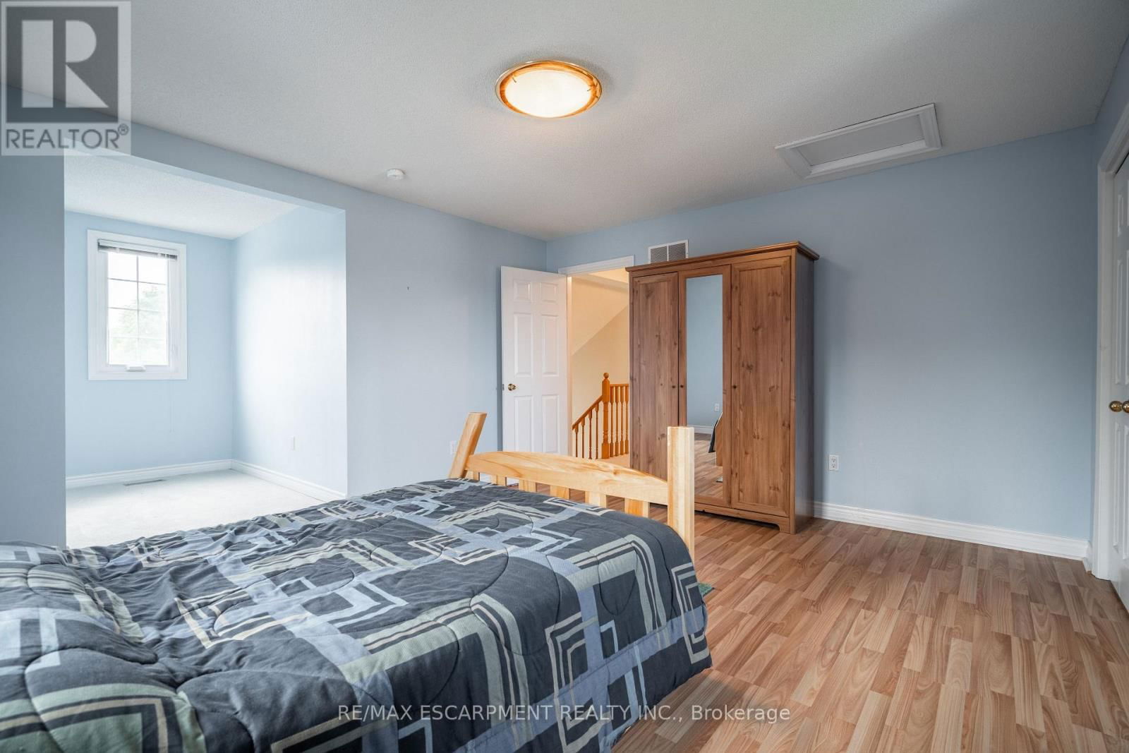 89 MEADOWLANDS BOULEVARD Image 21