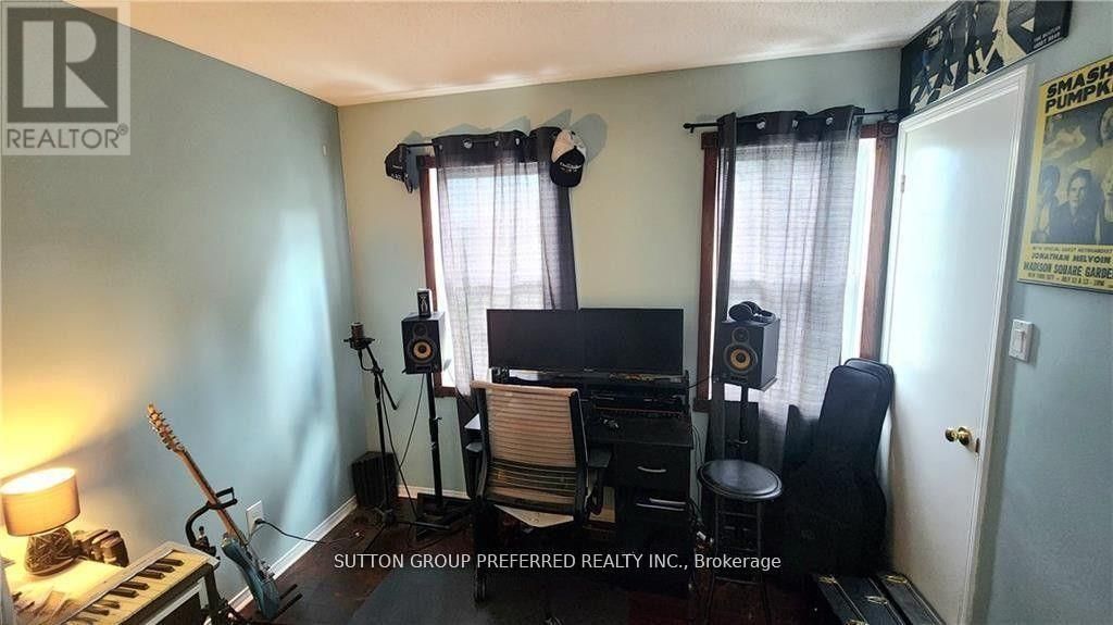 48 ANDERSON STREET Image 16