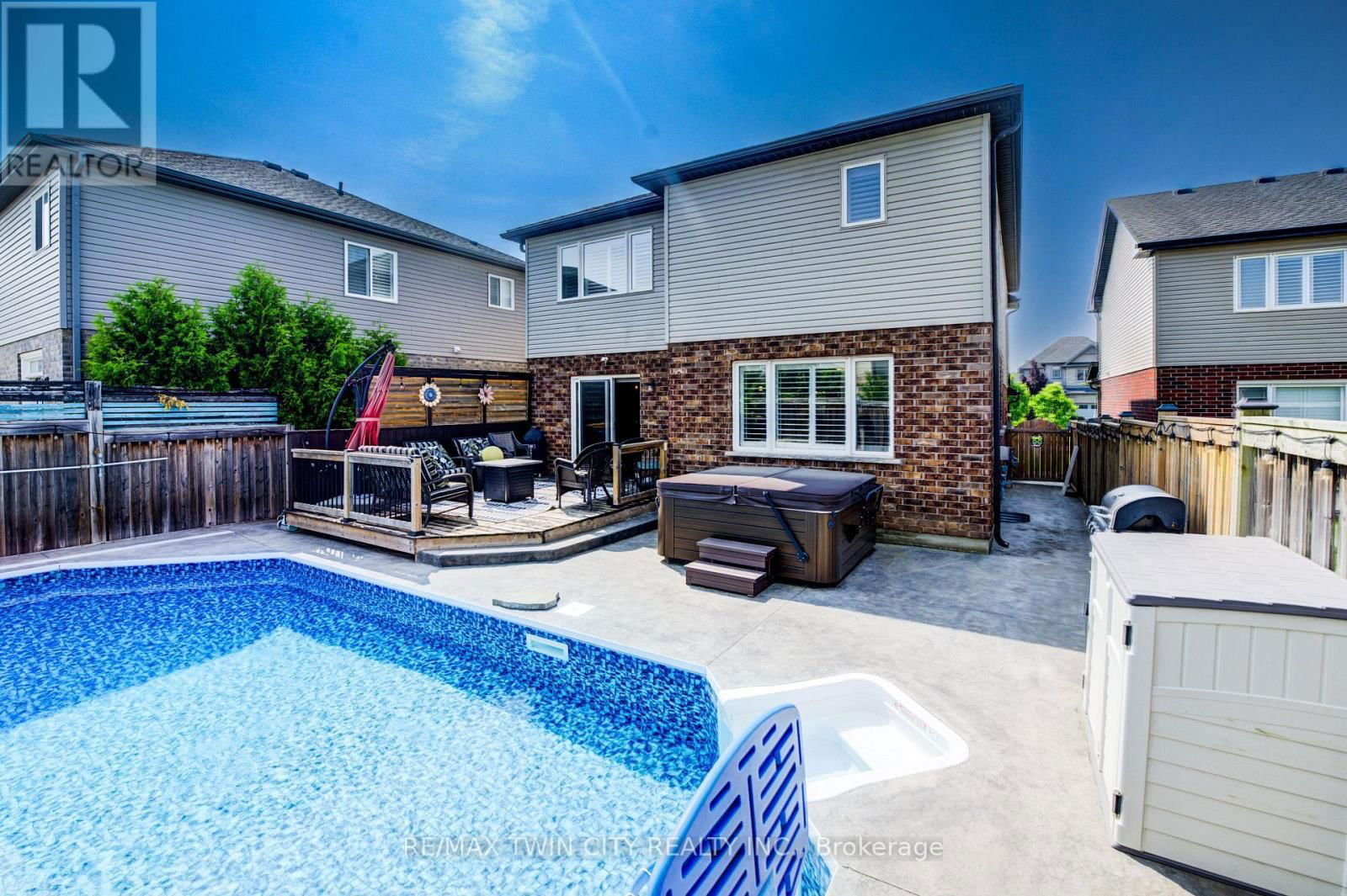 354 SALISBURY AVENUE Image 29