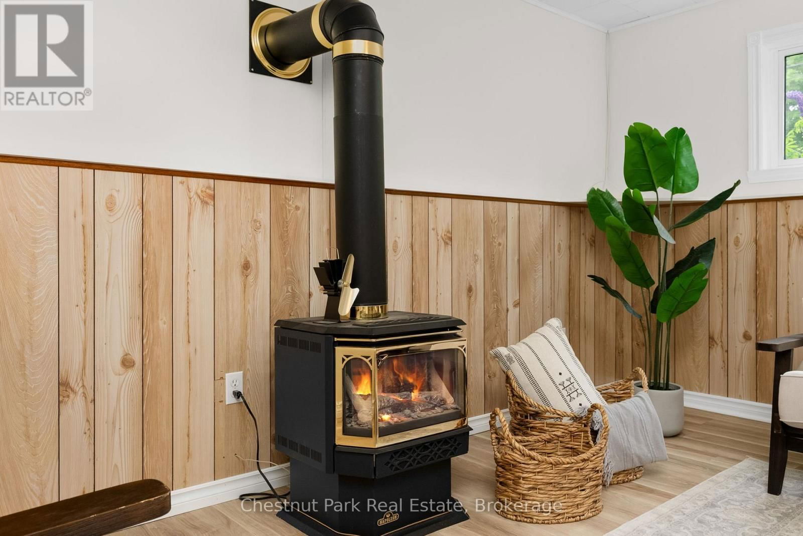 20 HILLTOP DRIVE Image 21