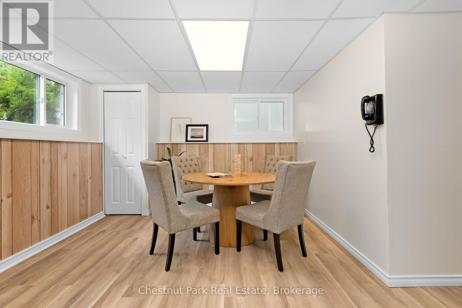 20 HILLTOP DRIVE Image 23