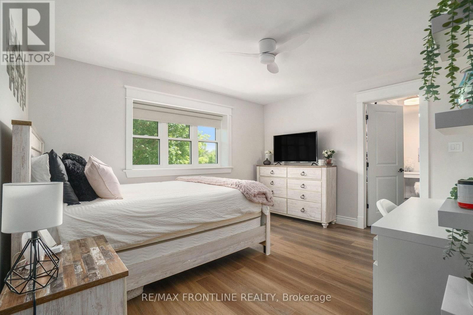 51 STONE ROAD Image 30
