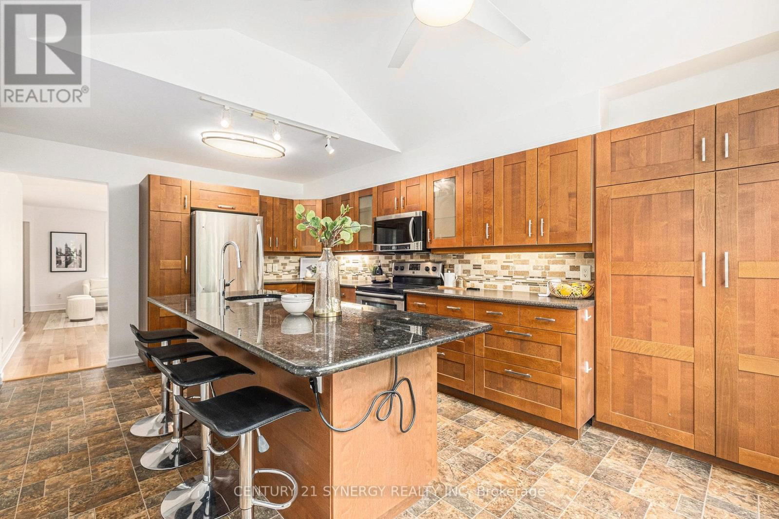 62 MORESBY DRIVE Image 11