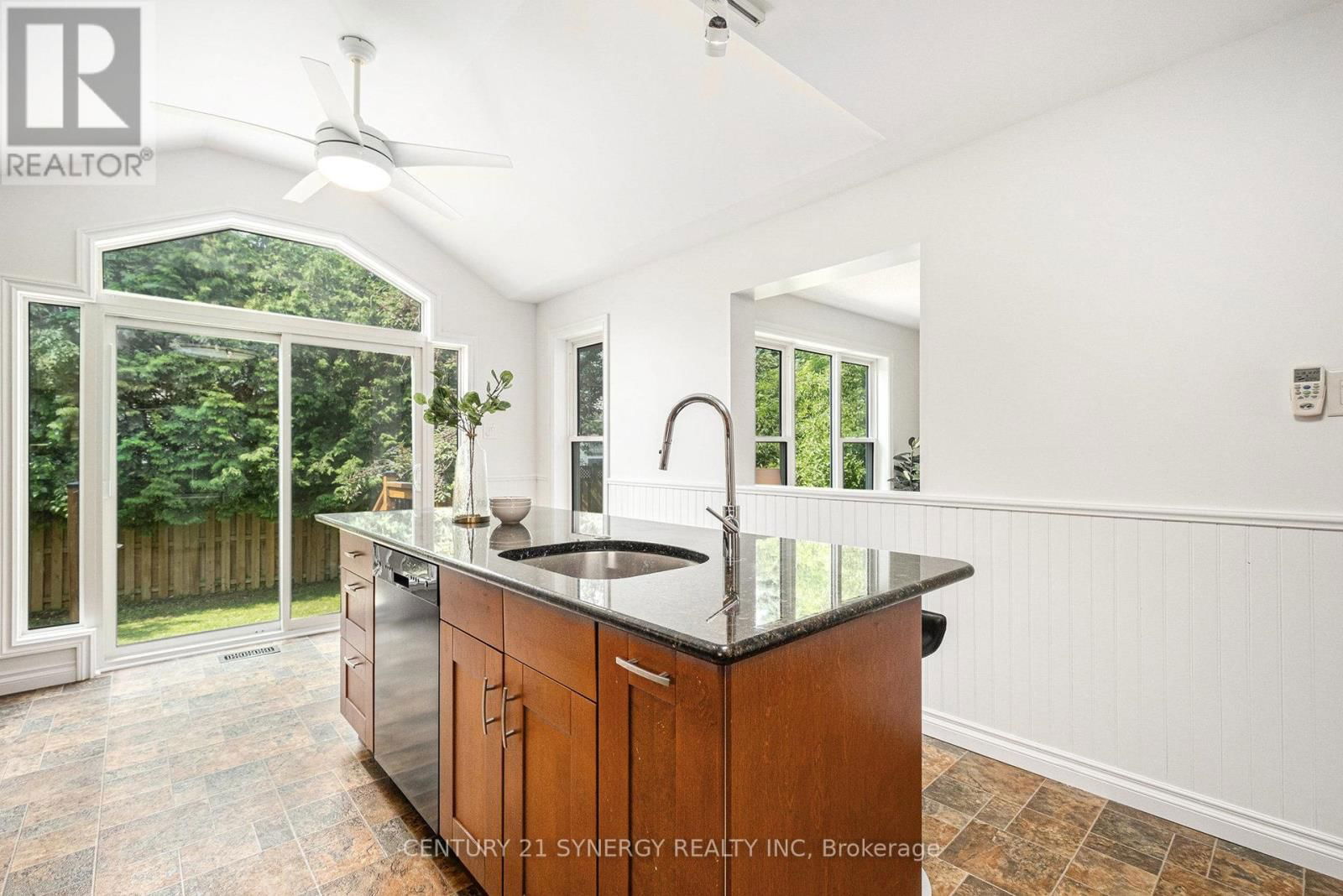 62 MORESBY DRIVE Image 14