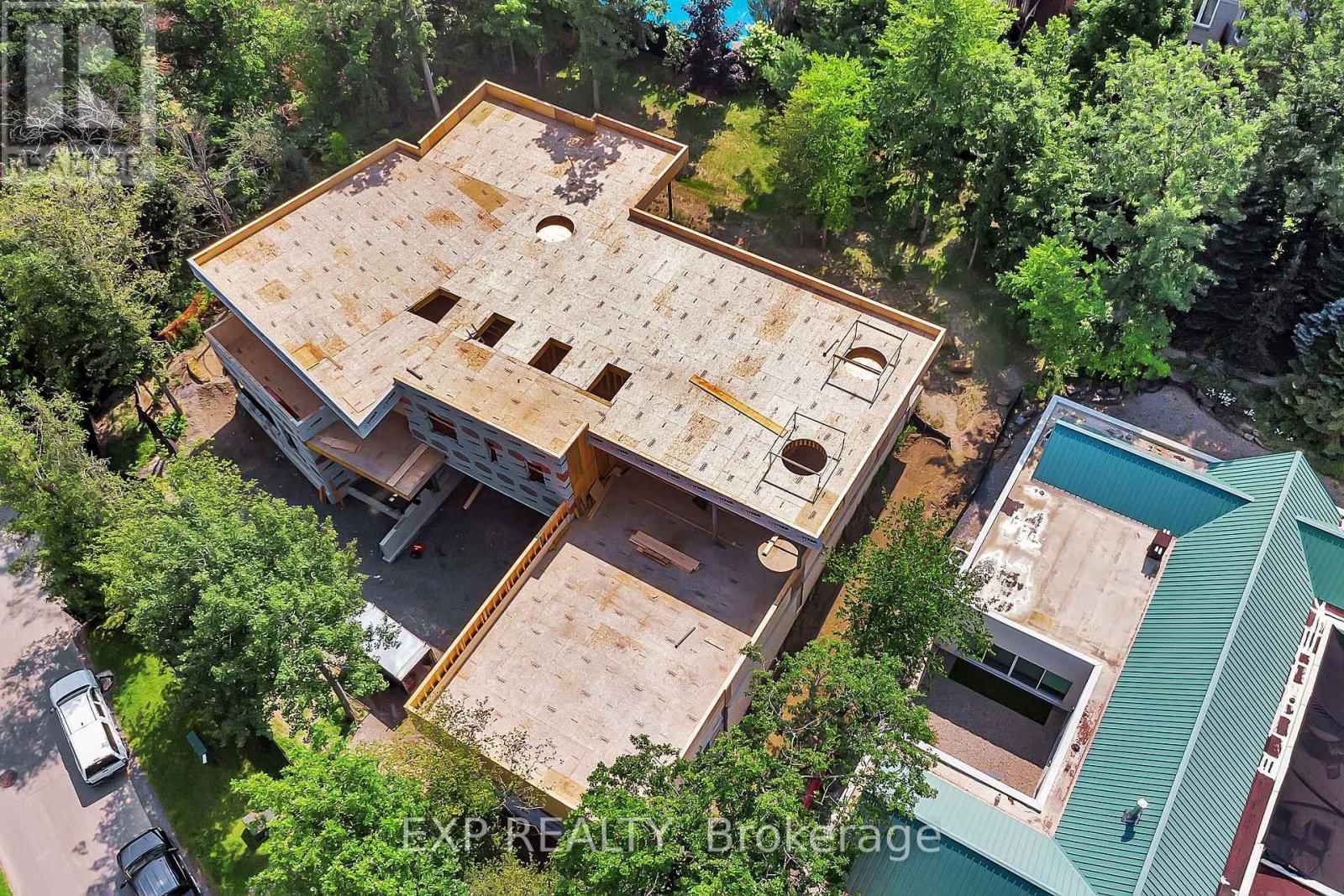 15 KANATA ROCKERIES PRIVATE Image 4