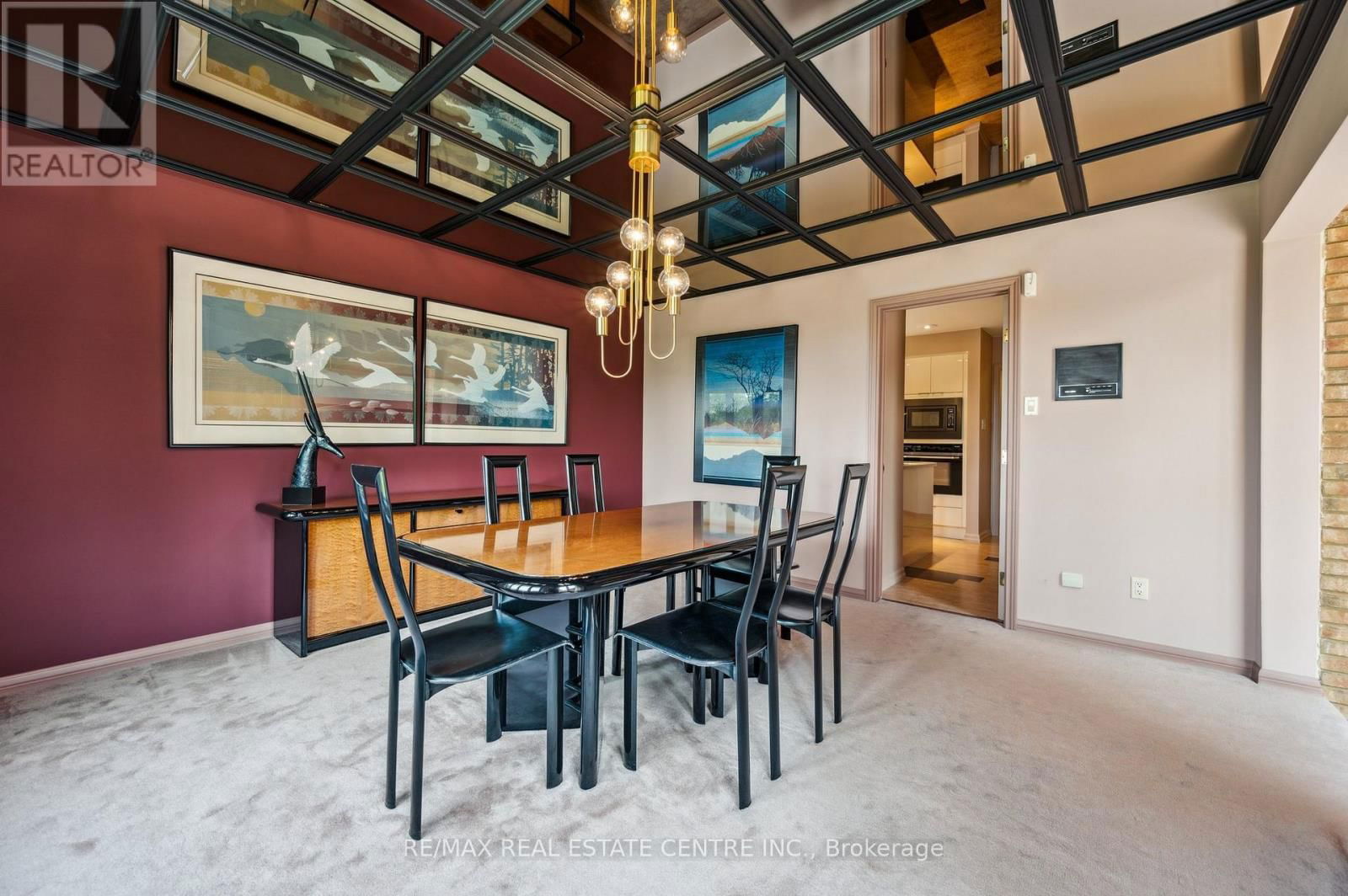 211 EDGEHILL DRIVE Image 18
