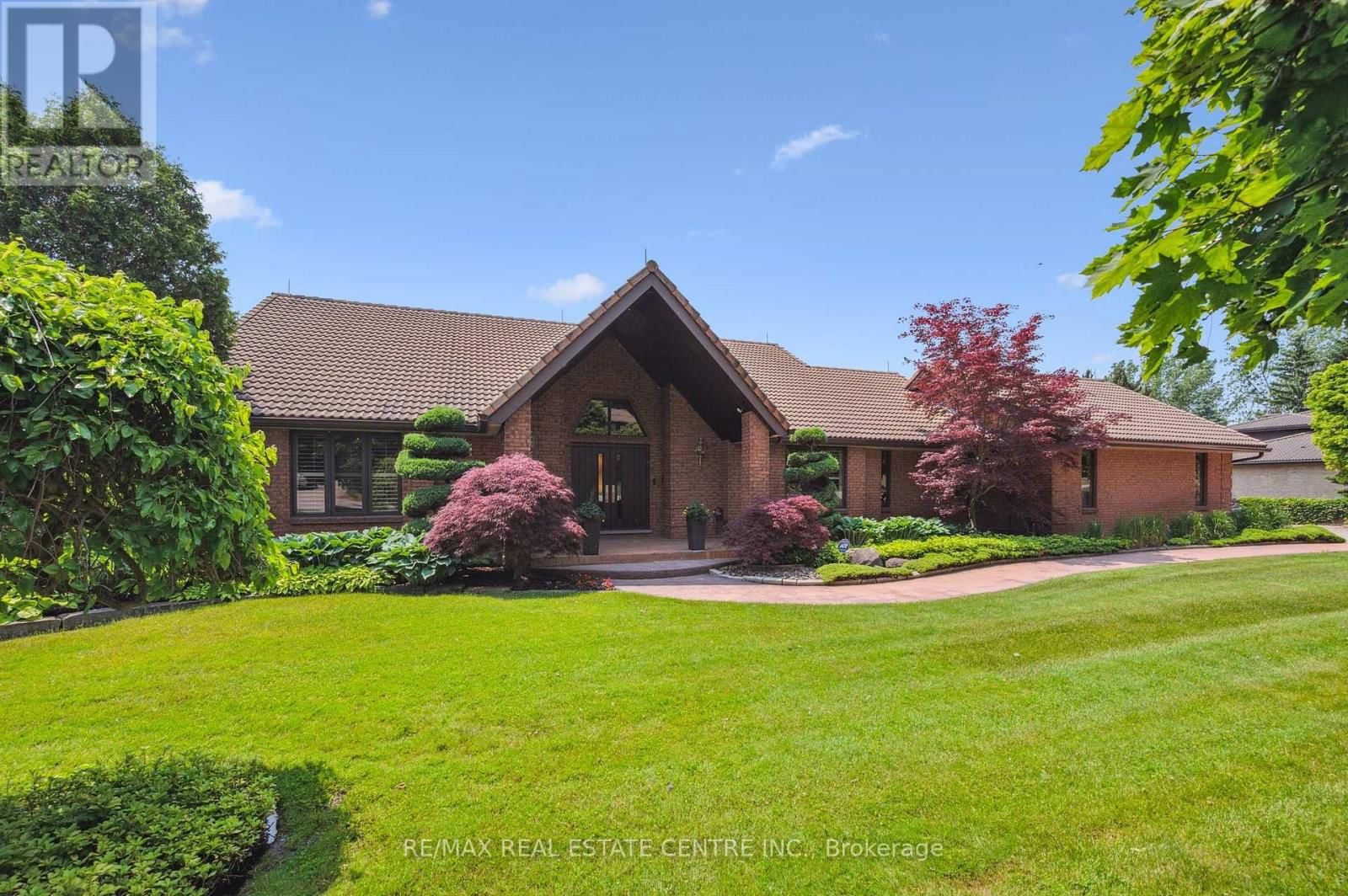 211 EDGEHILL DRIVE Image 2