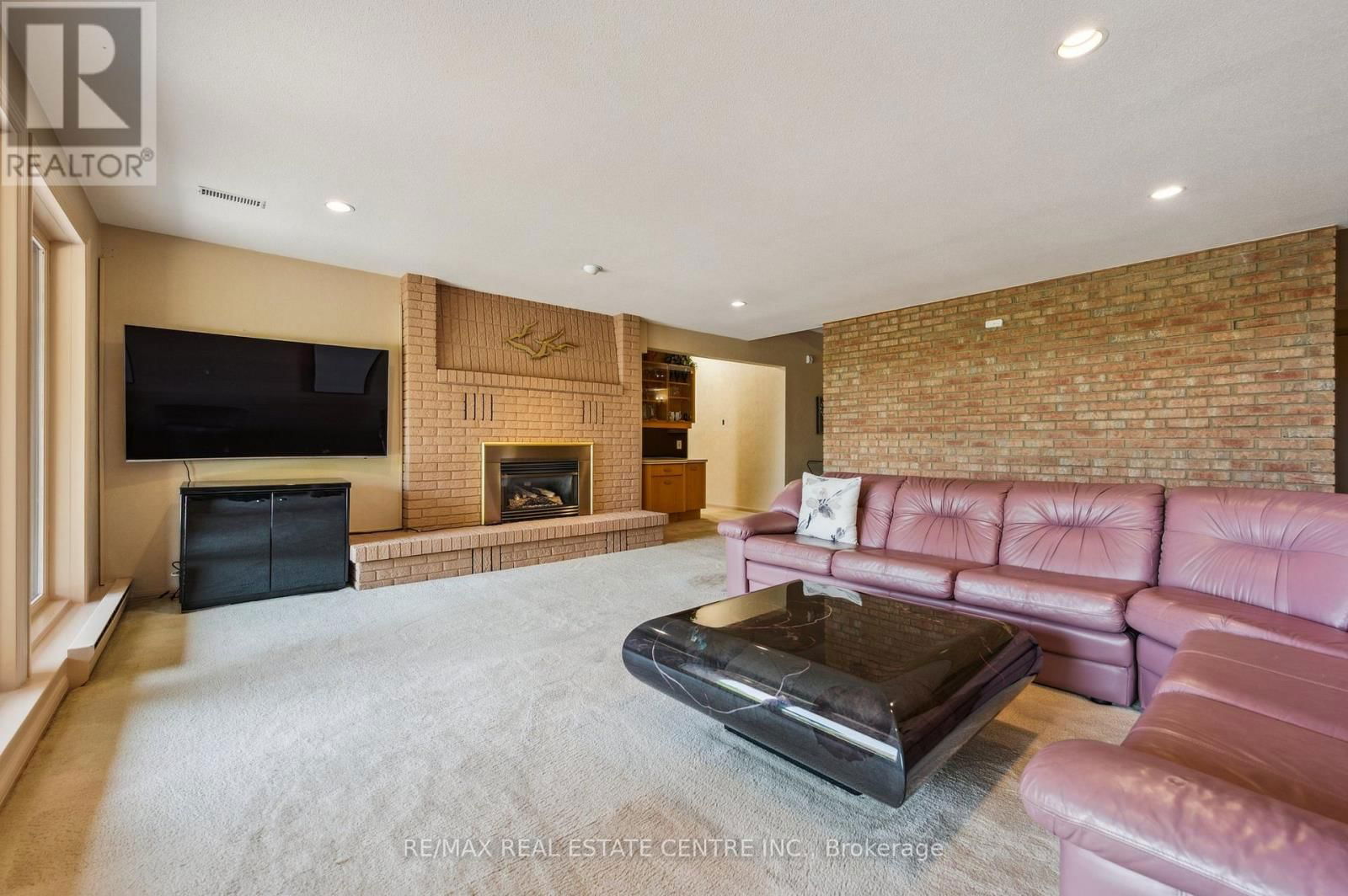 211 EDGEHILL DRIVE Image 27