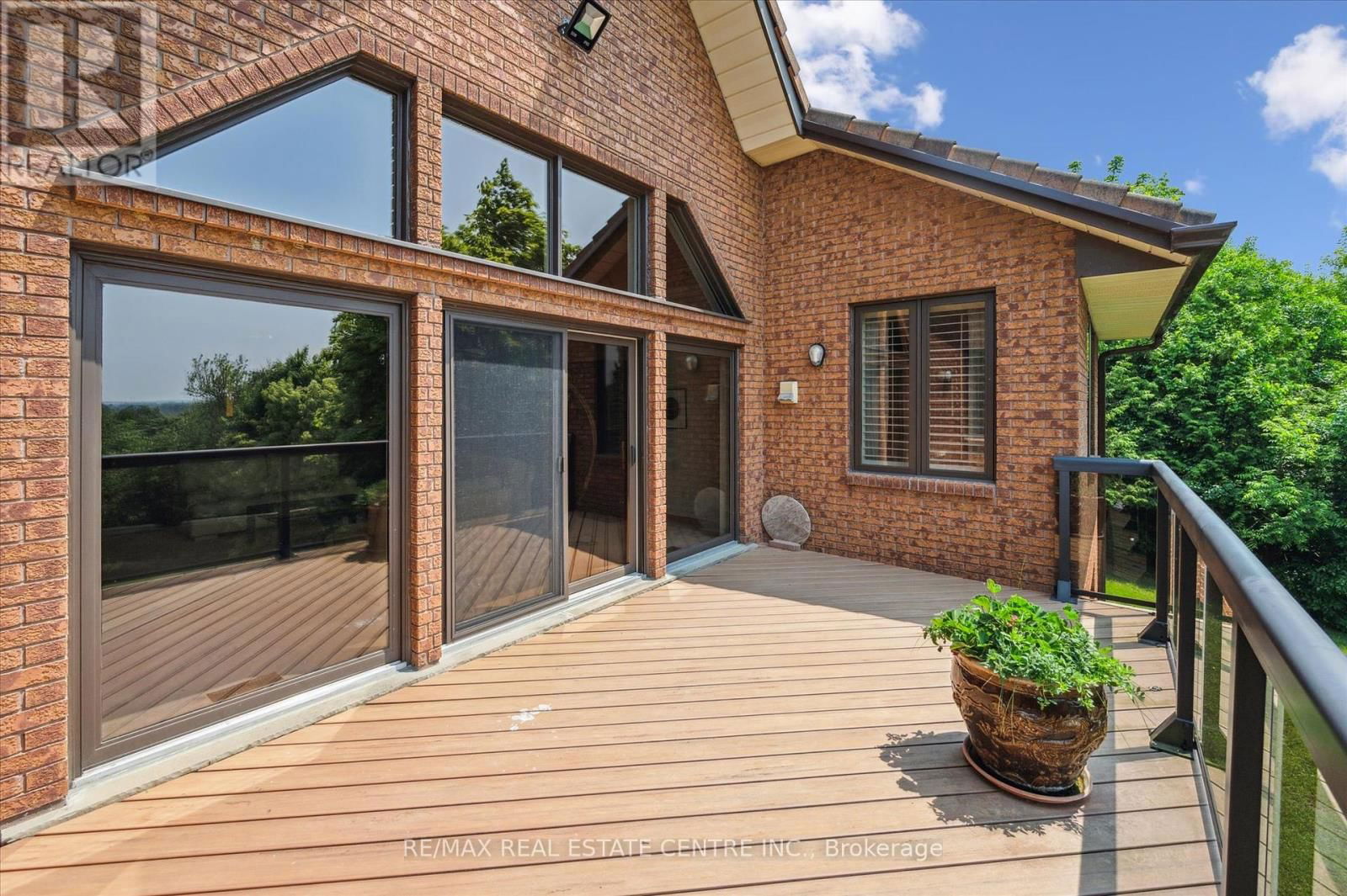 211 EDGEHILL DRIVE Image 34
