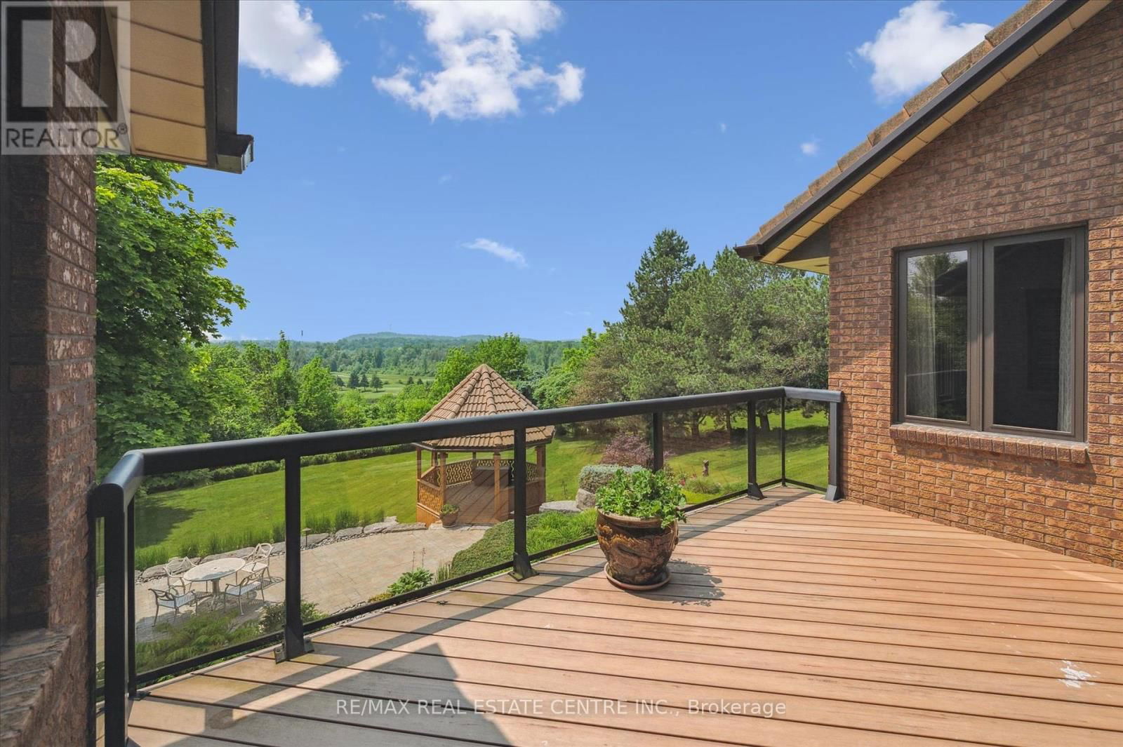 211 EDGEHILL DRIVE Image 35