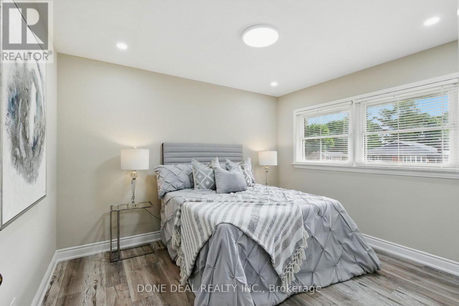 337 GRIFFITH STREET Image 14