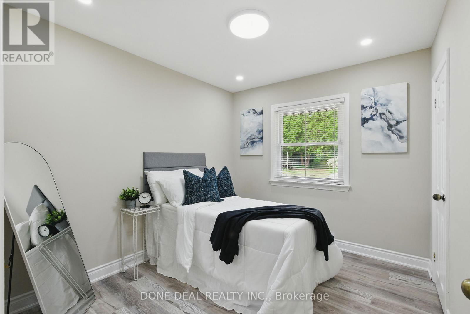 337 GRIFFITH STREET Image 16