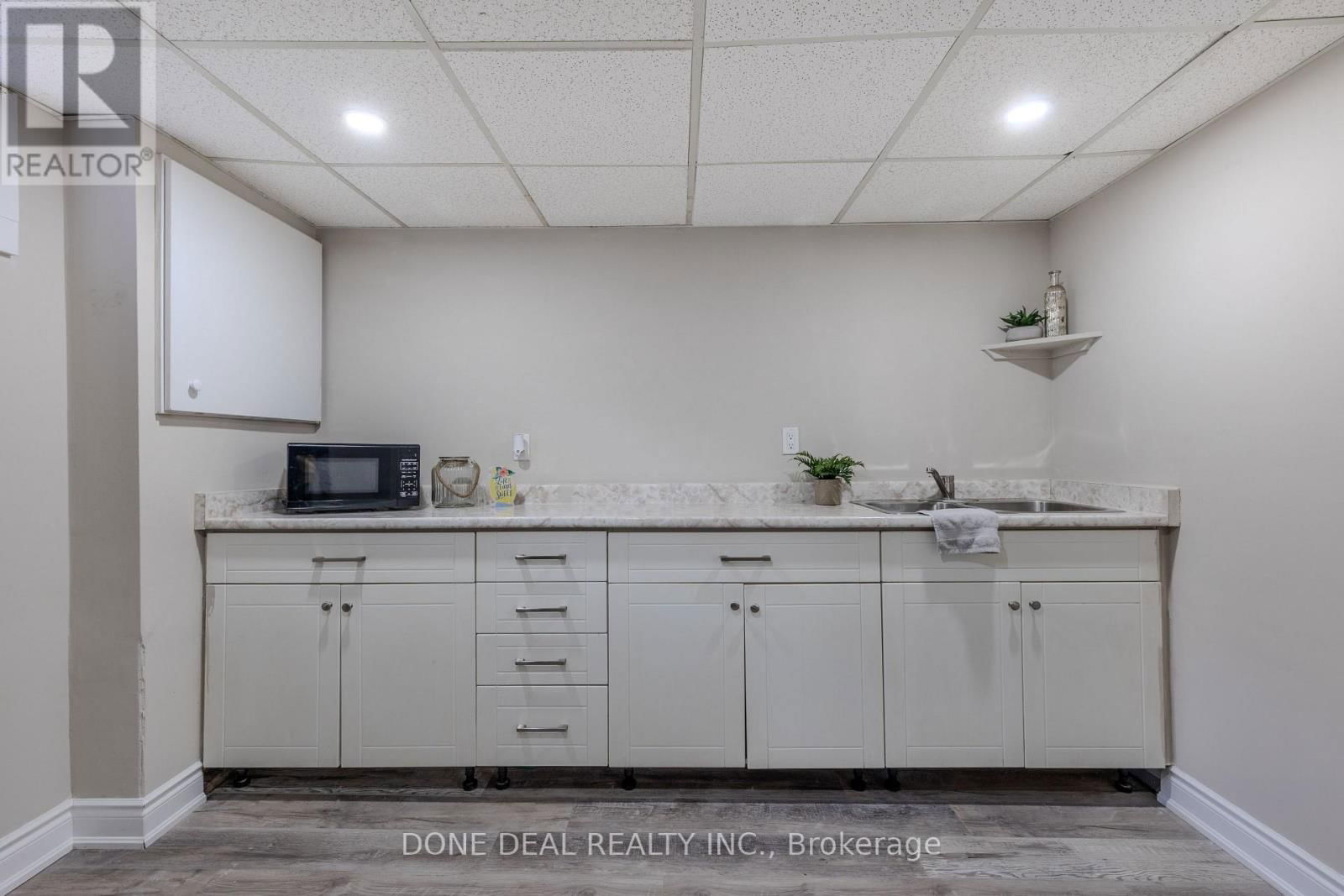 337 GRIFFITH STREET Image 28
