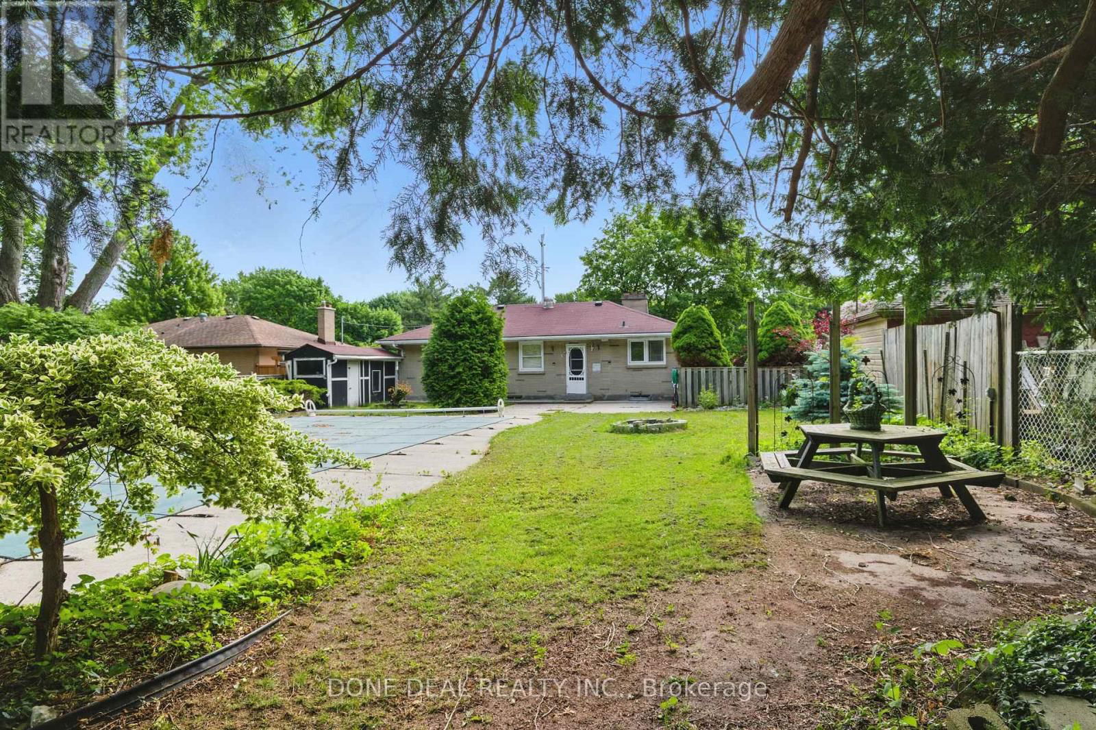 337 GRIFFITH STREET Image 32