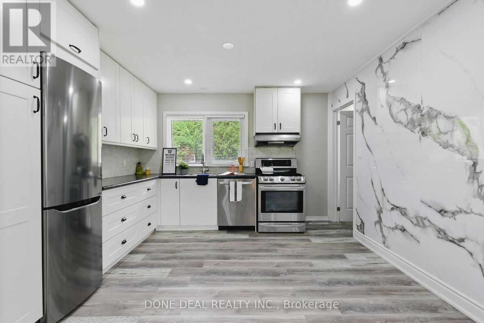 337 GRIFFITH STREET Image 9