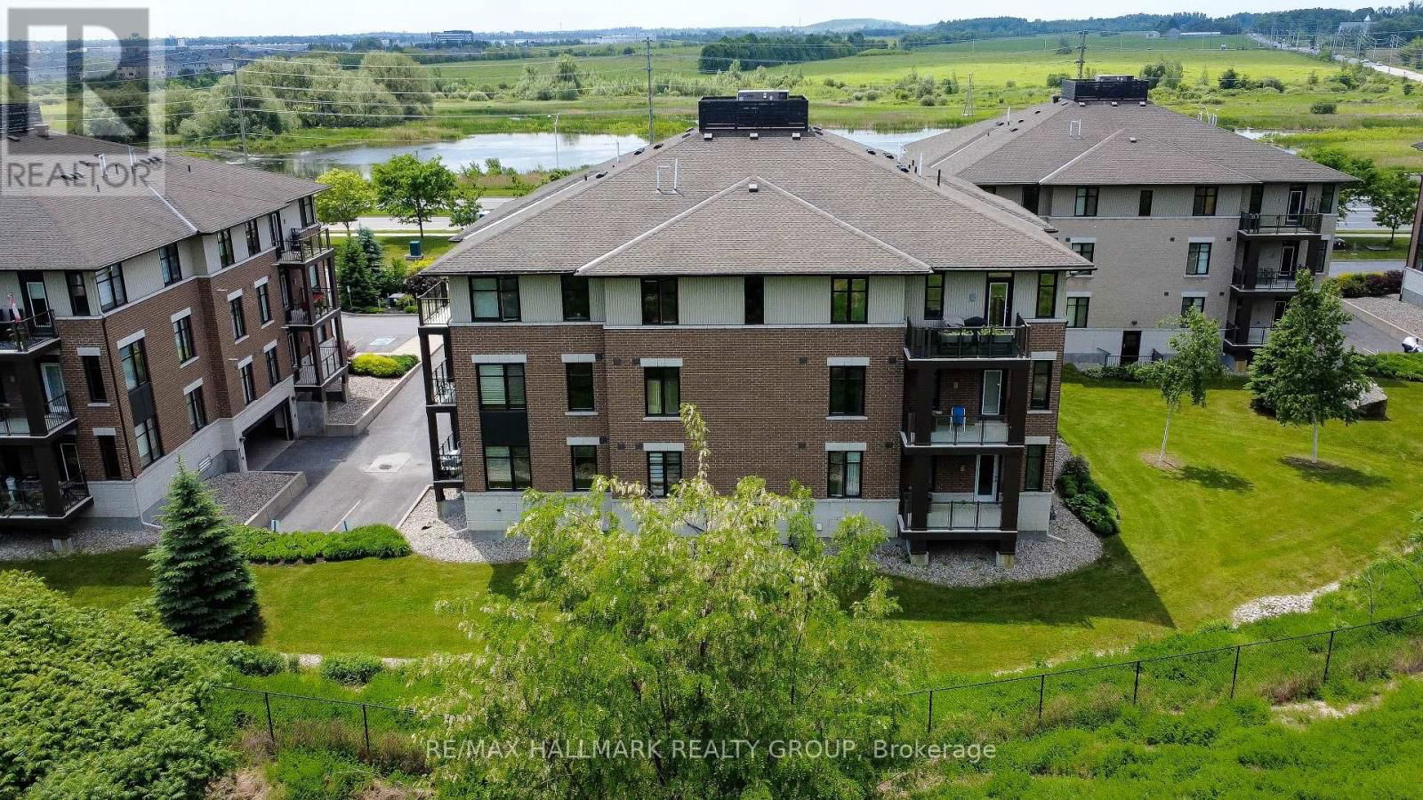 202 - 170 GUELPH Image 2