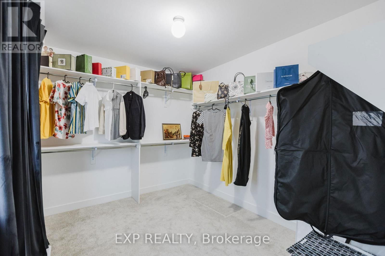 900 DUXBURY LANE Image 32