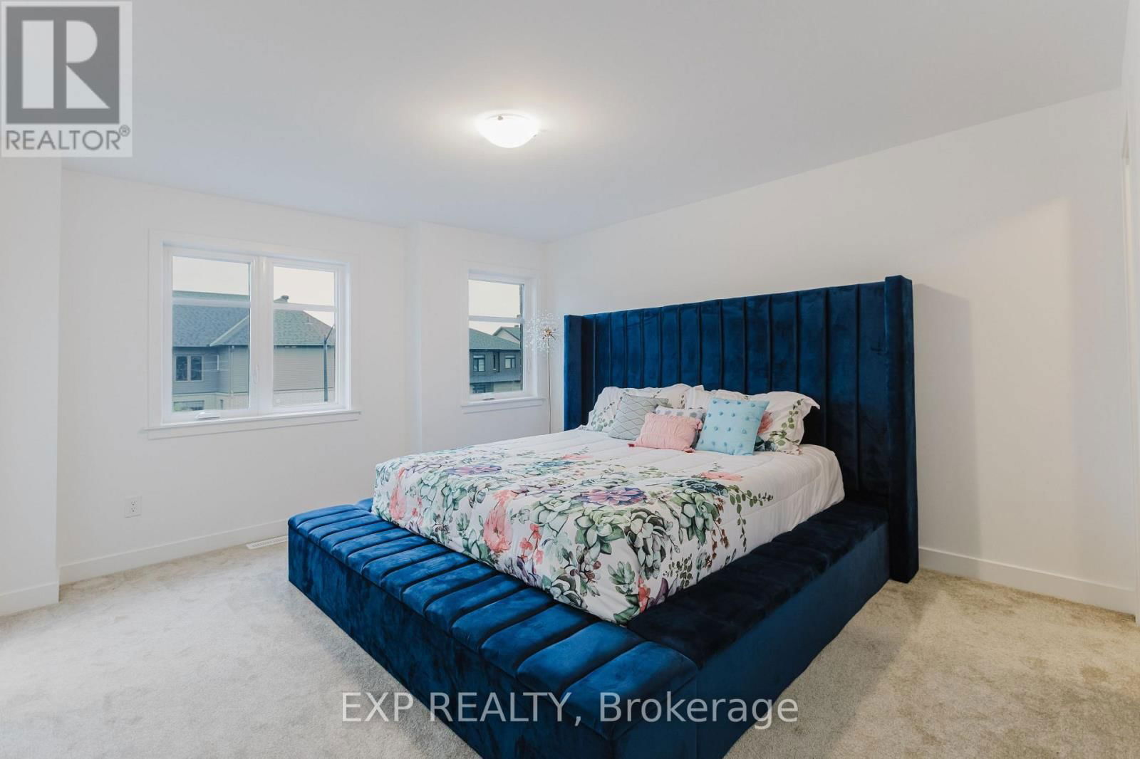 900 DUXBURY LANE Image 35