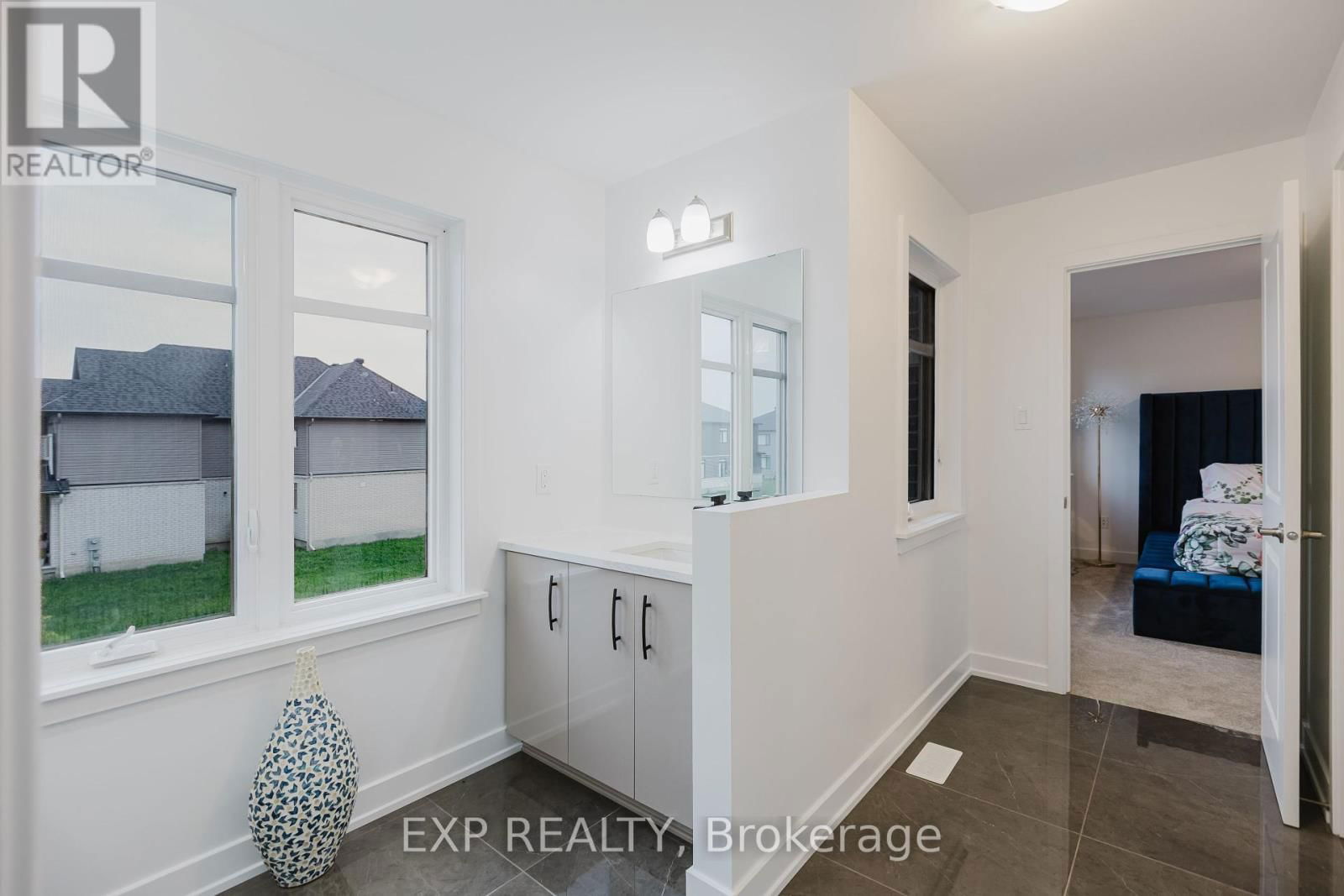 900 DUXBURY LANE Image 38
