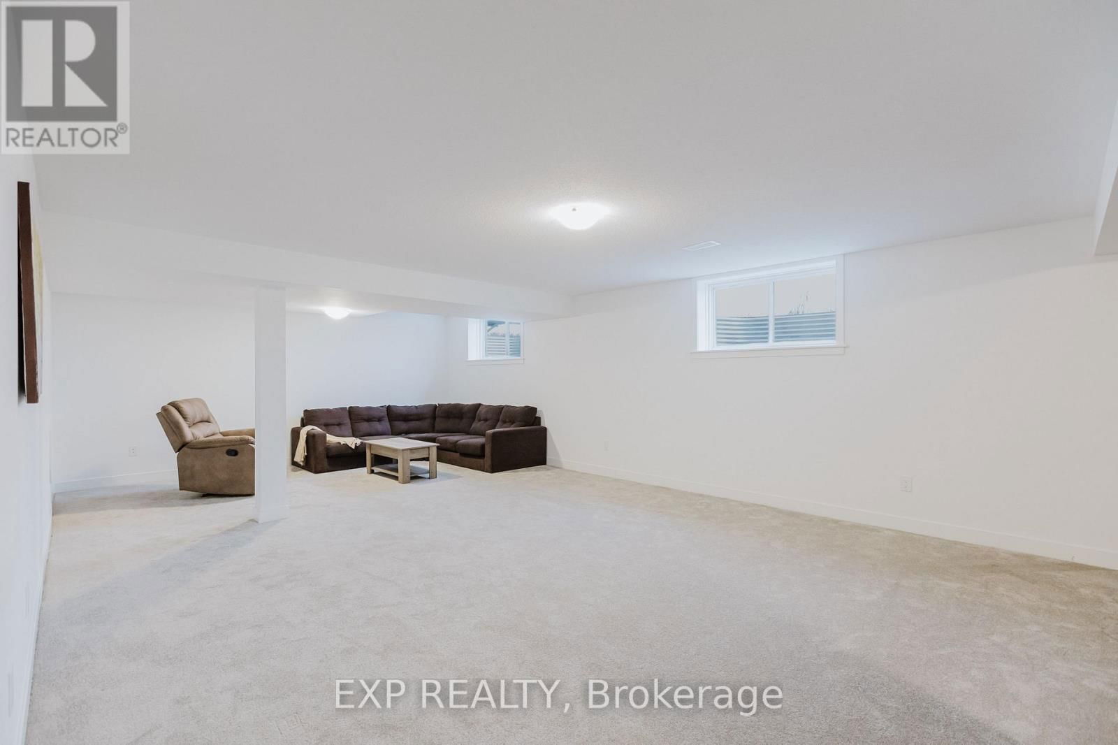 900 DUXBURY LANE Image 44