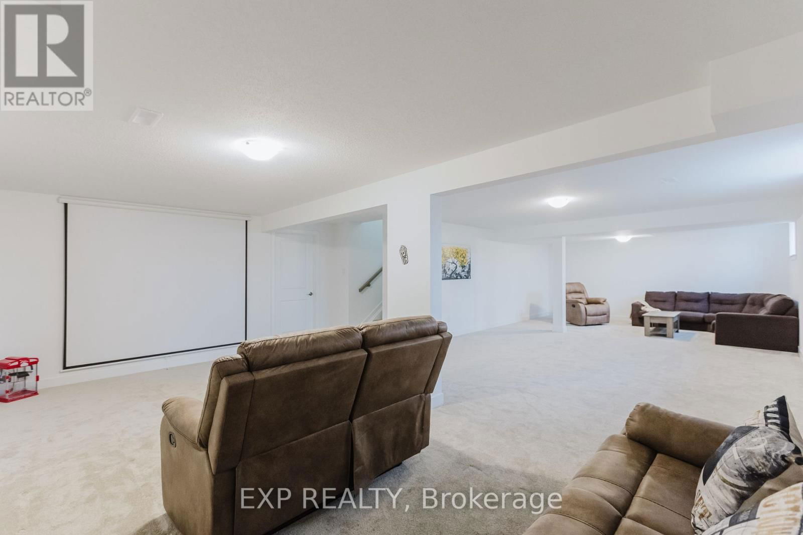 900 DUXBURY LANE Image 46