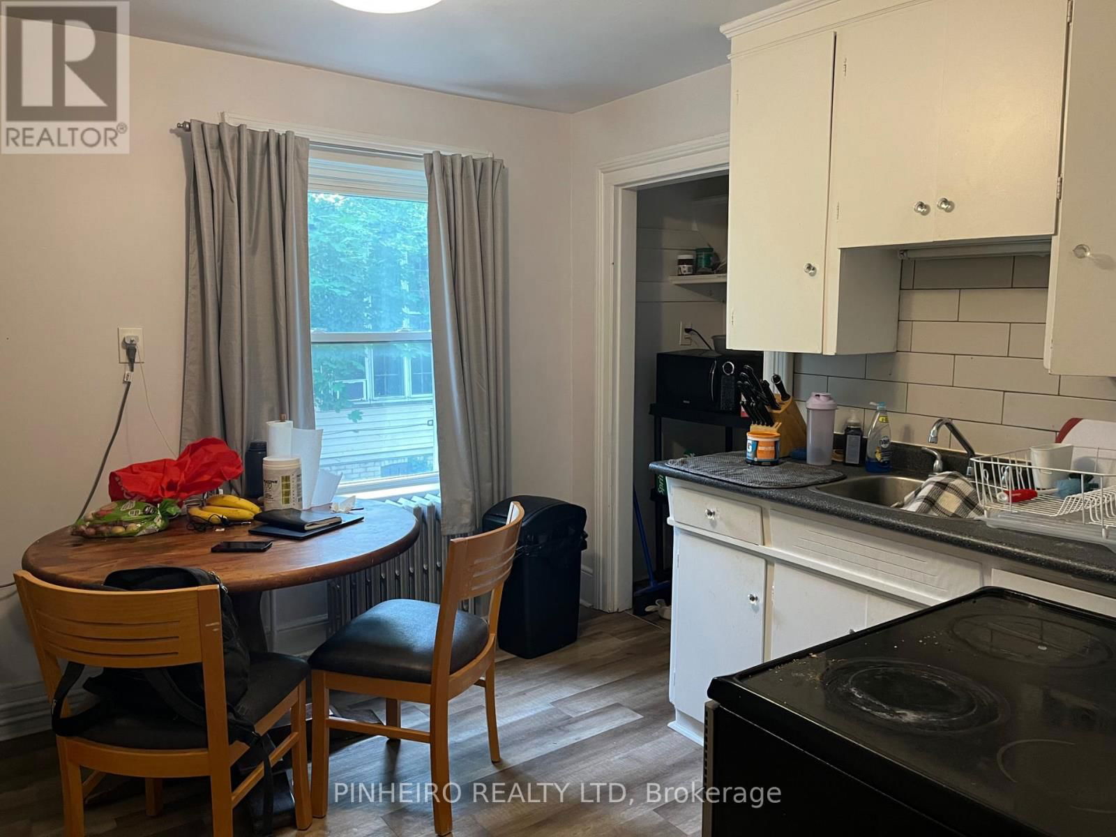 2 - 611 TALBOT STREET Image 2