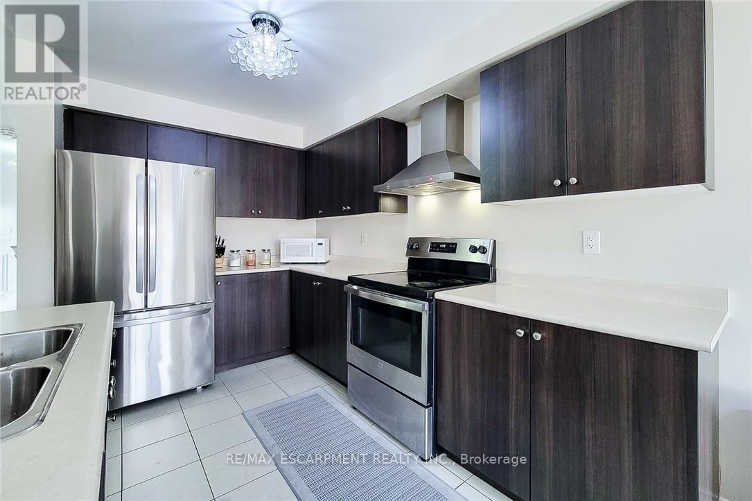 76 MCALLISTAR DRIVE Image 17
