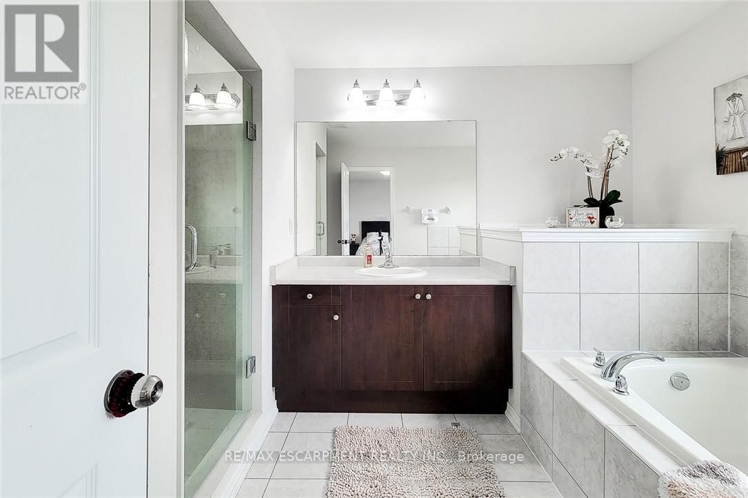 76 MCALLISTAR DRIVE Image 29