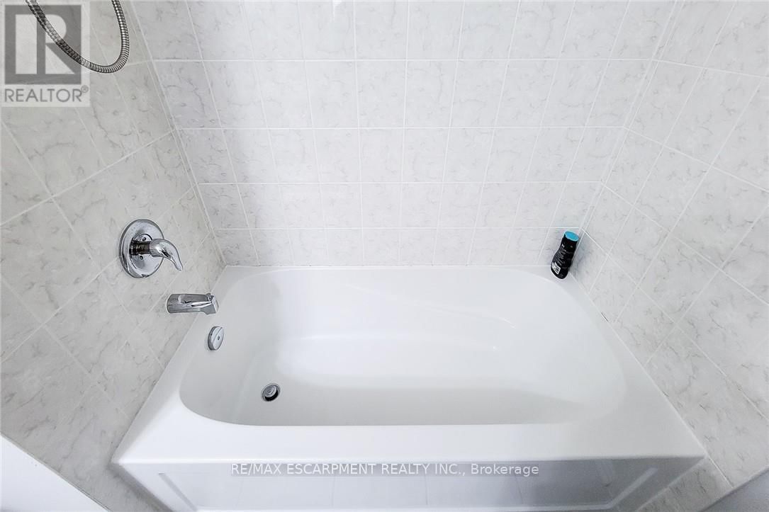 76 MCALLISTAR DRIVE Image 36