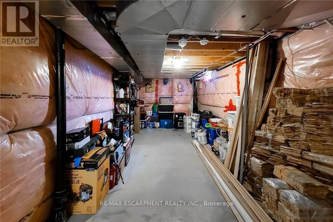 76 MCALLISTAR DRIVE Image 39