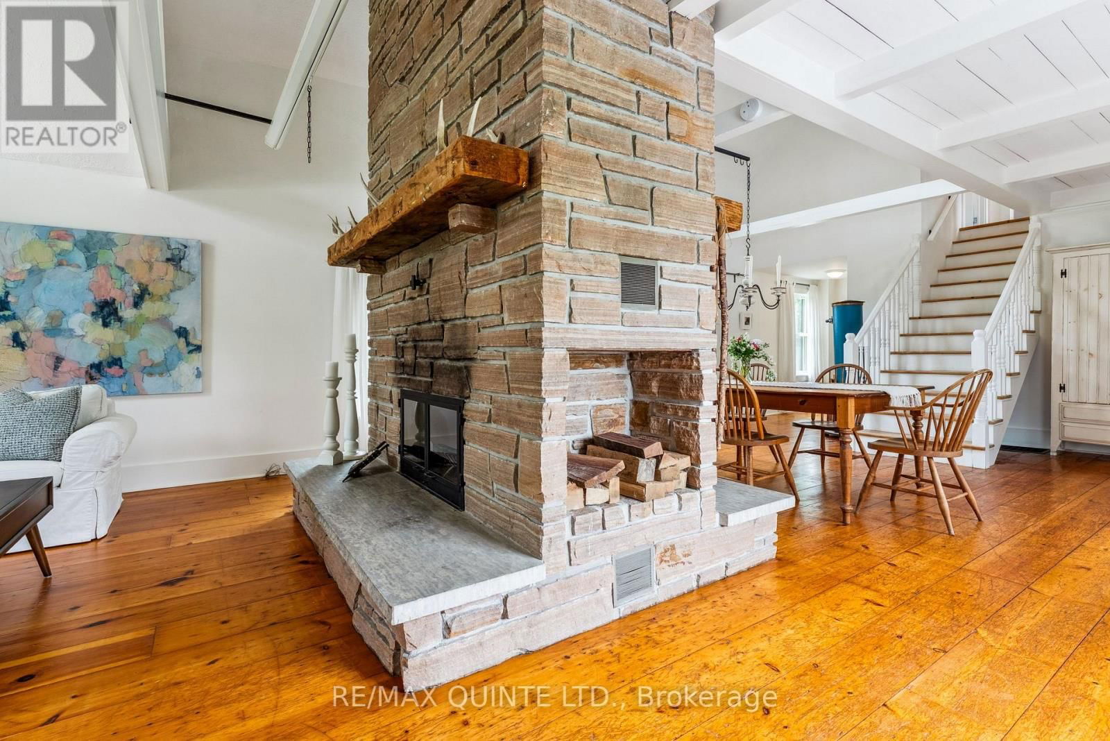 891 CHASE ROAD Image 12