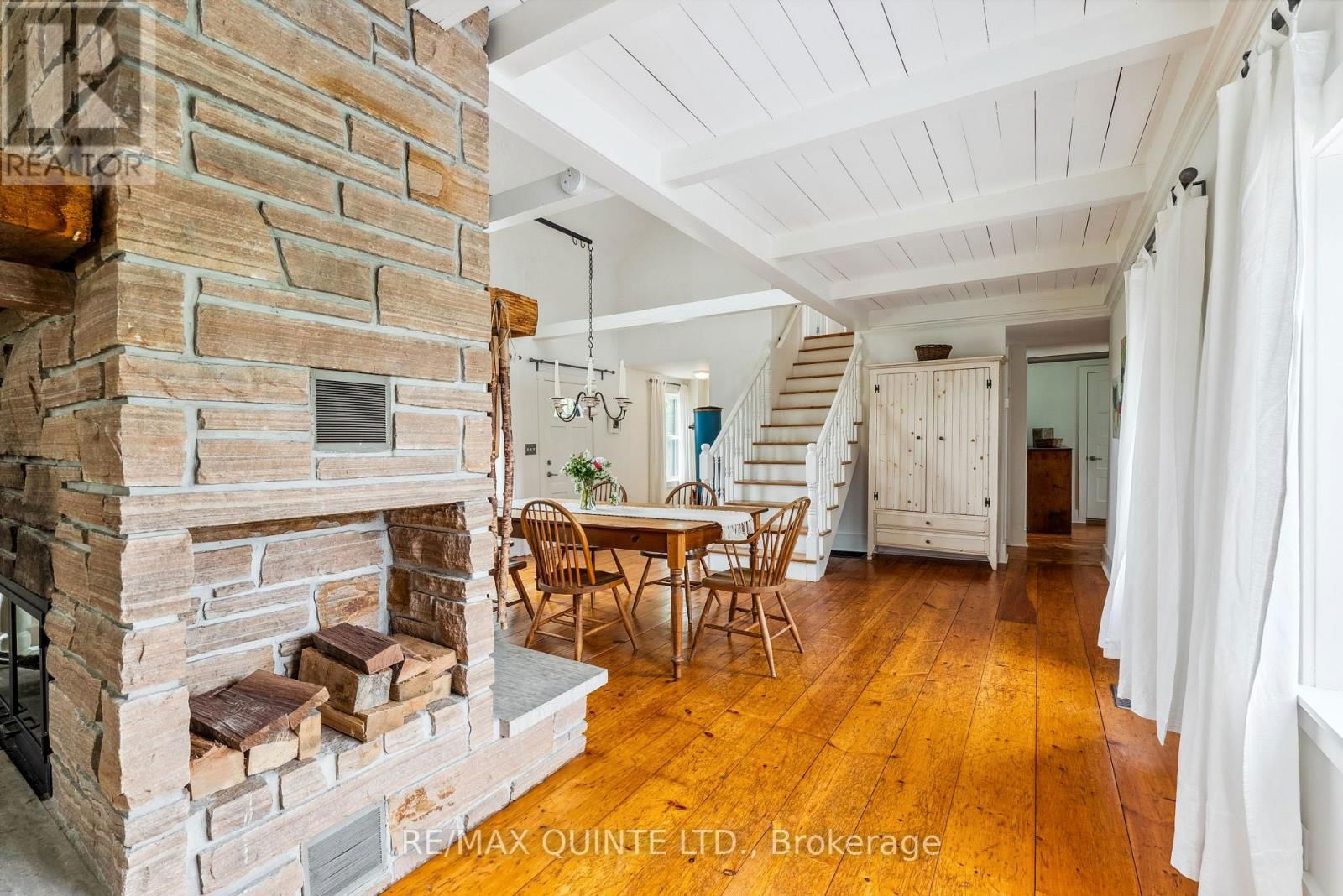 891 CHASE ROAD Image 13