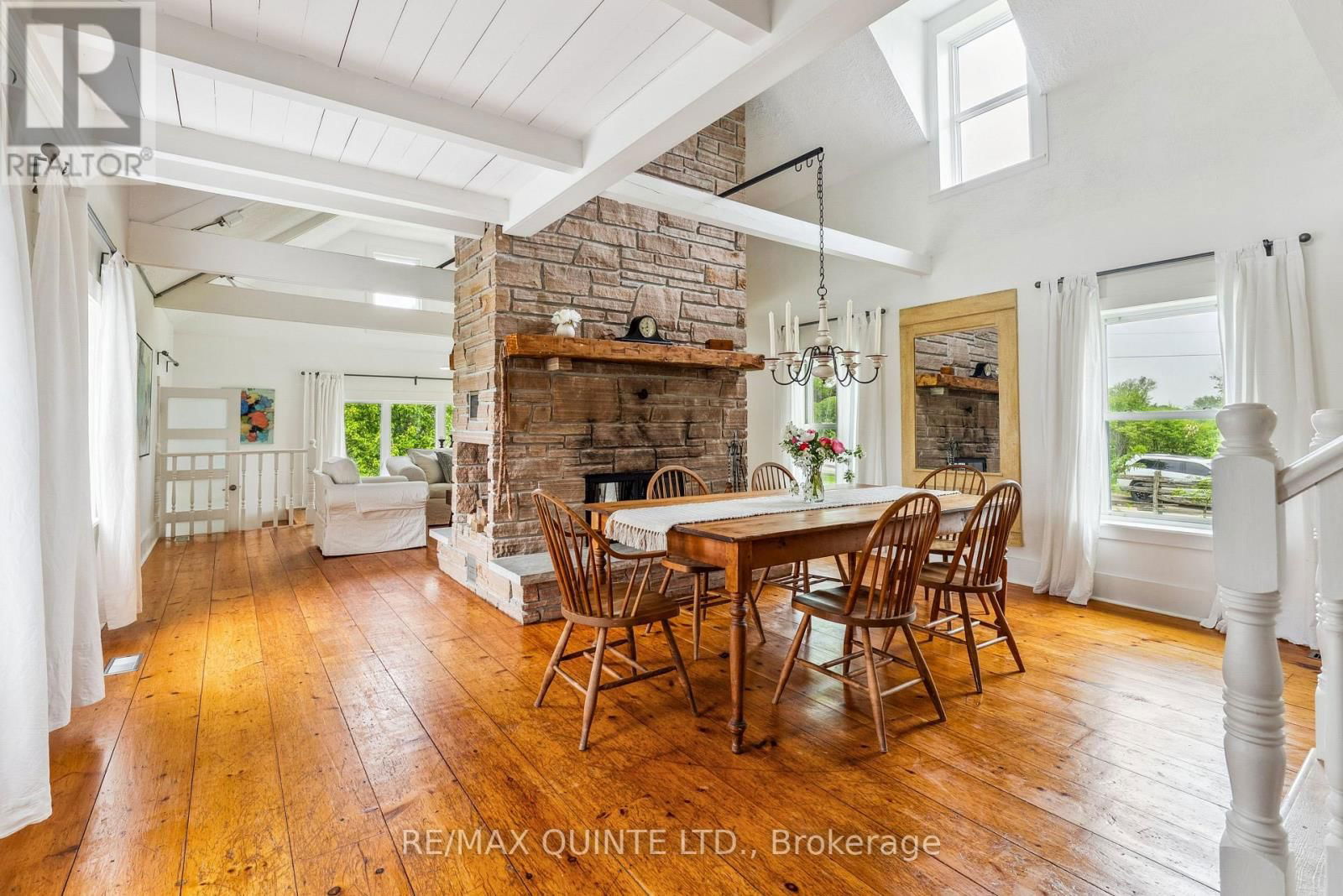 891 CHASE ROAD Image 14