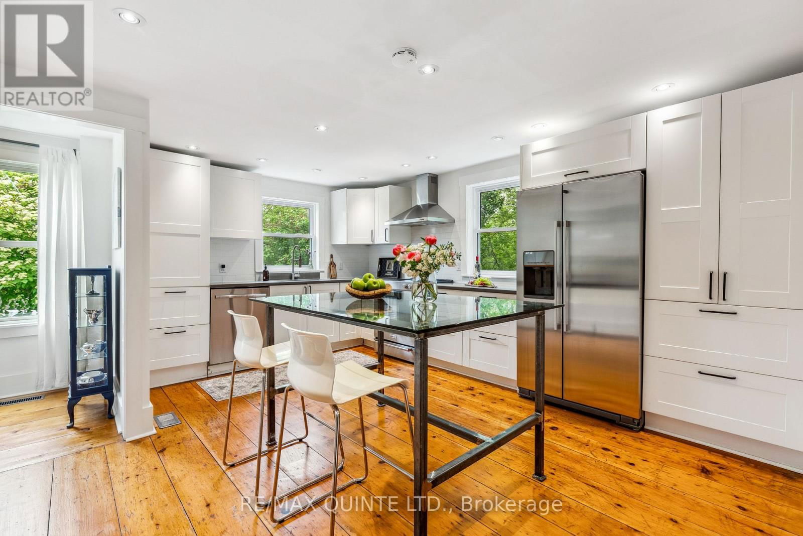 891 CHASE ROAD Image 17