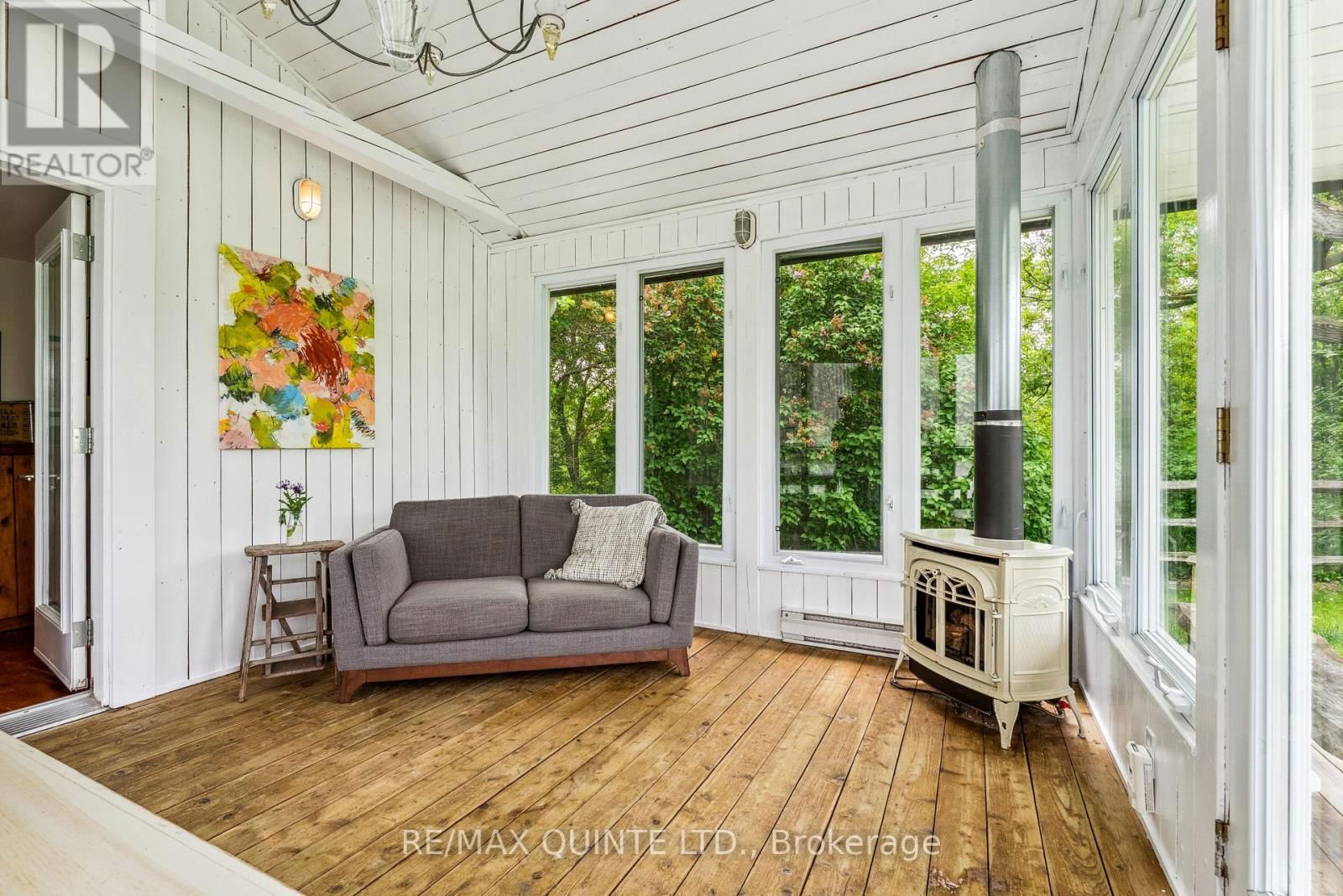 891 CHASE ROAD Image 26