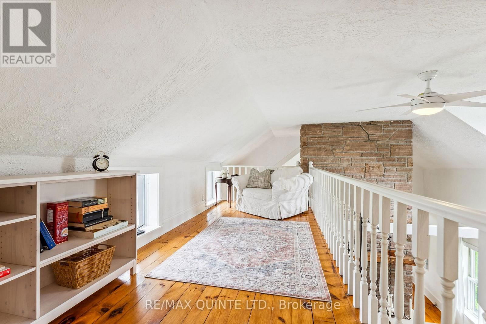 891 CHASE ROAD Image 29