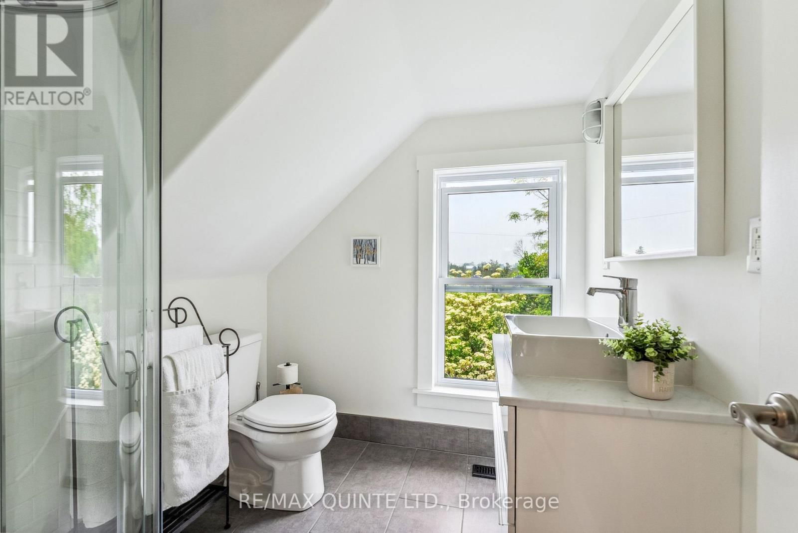 891 CHASE ROAD Image 33
