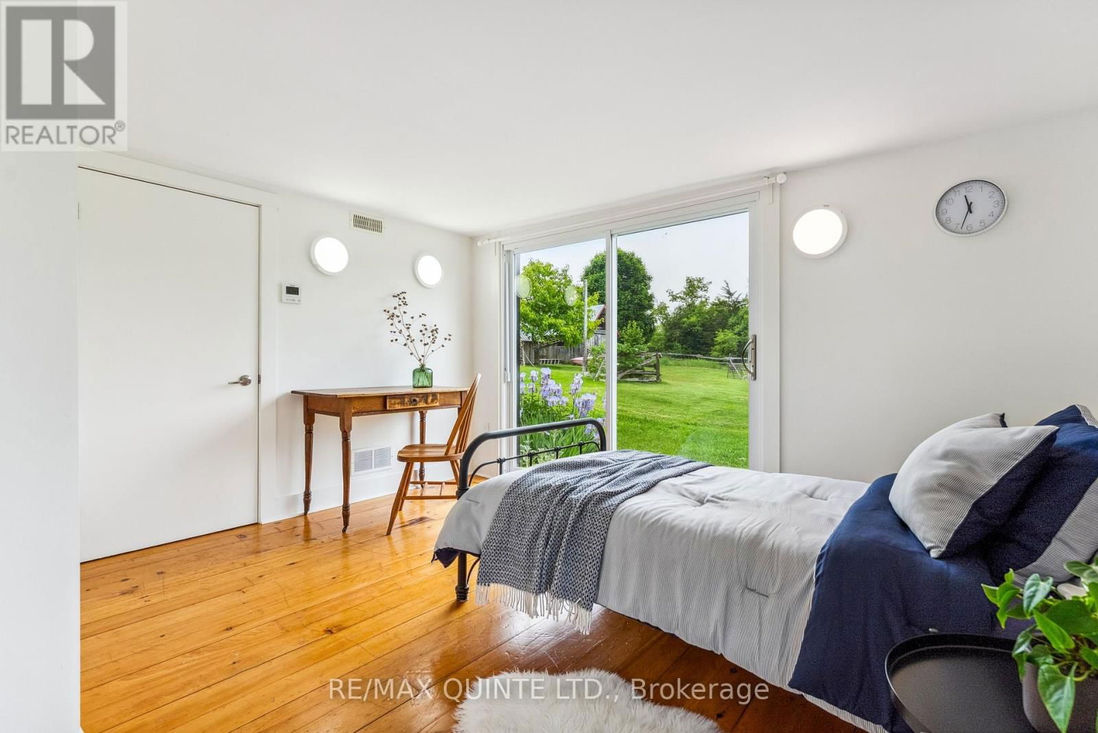 891 CHASE ROAD Image 4