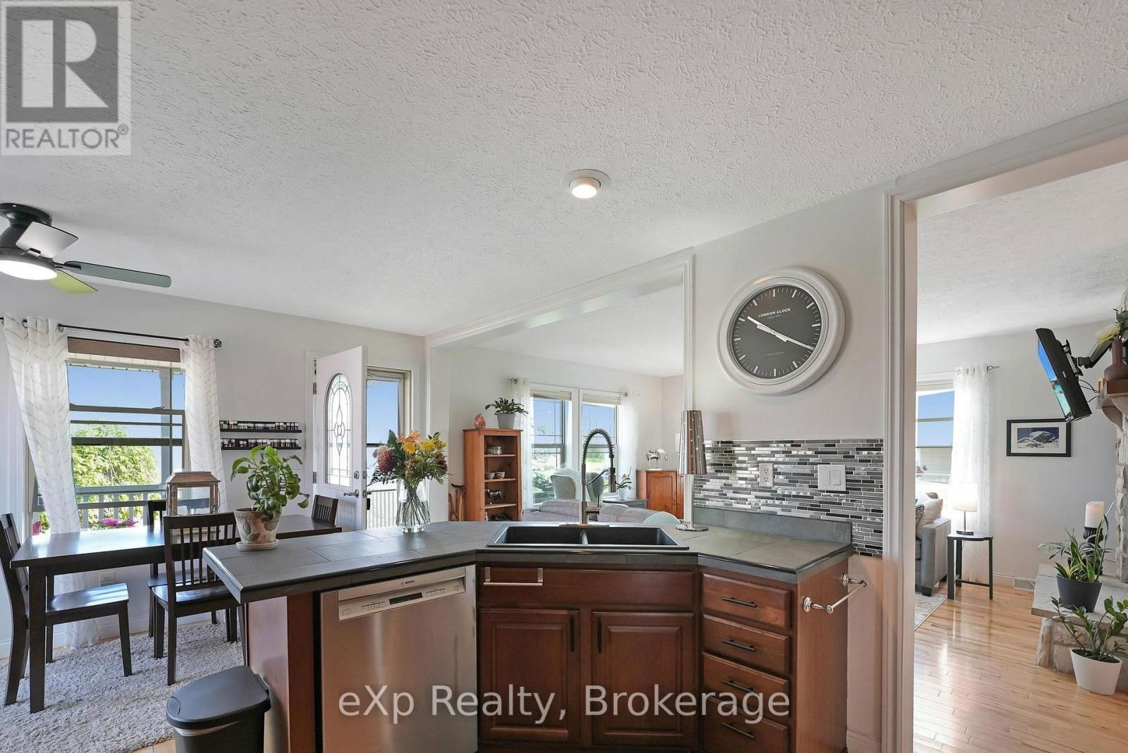 53 CREEKSIDE CIRCLE Image 10