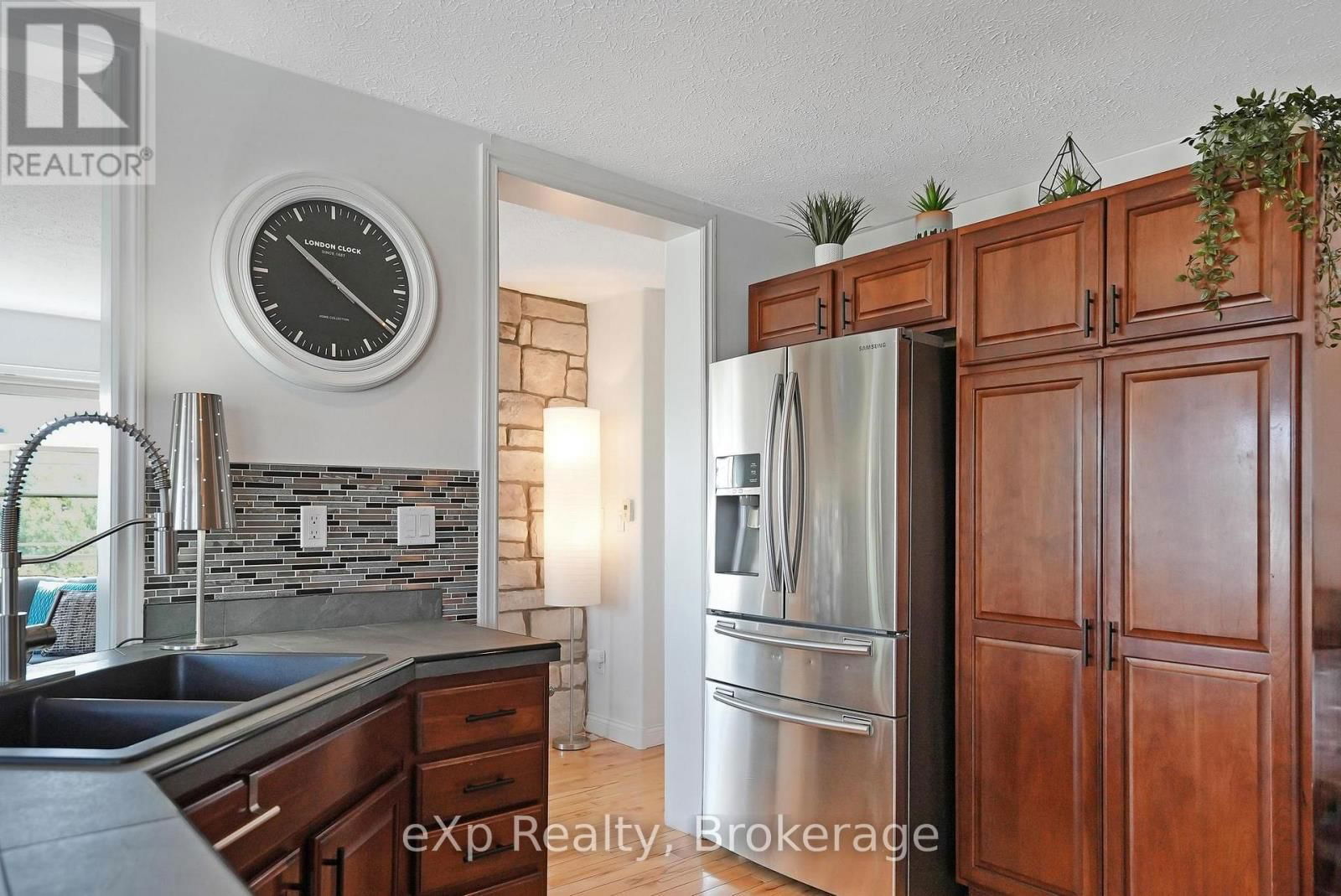 53 CREEKSIDE CIRCLE Image 12
