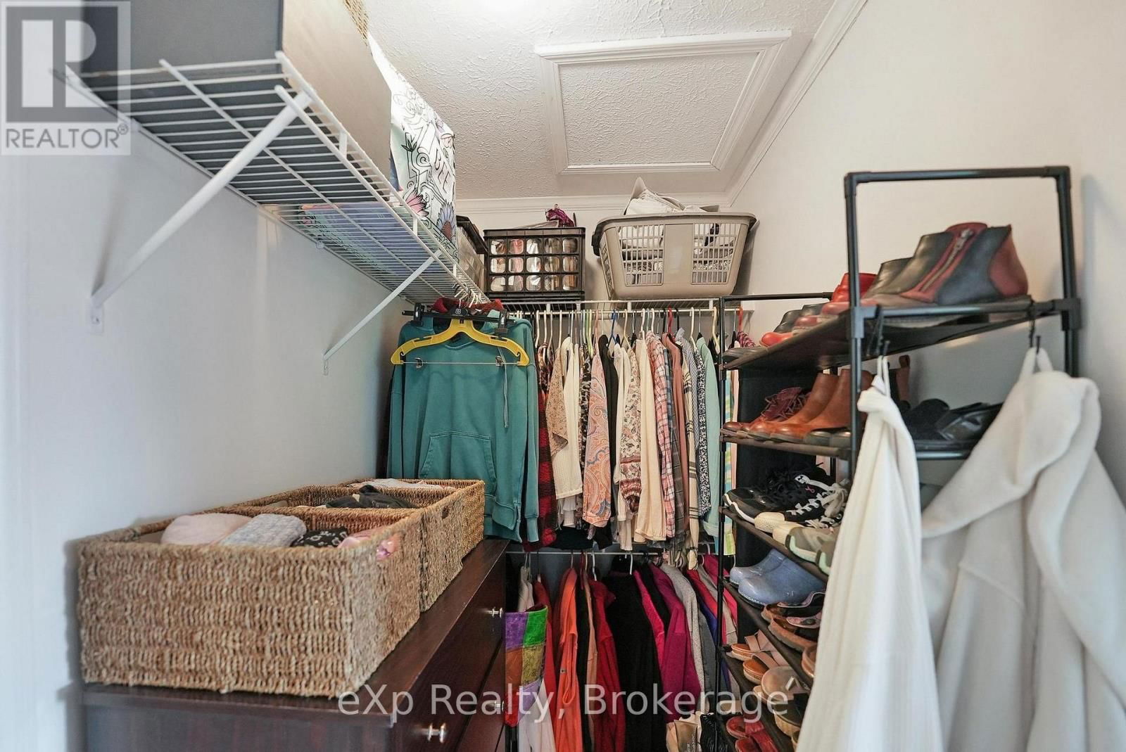 53 CREEKSIDE CIRCLE Image 28
