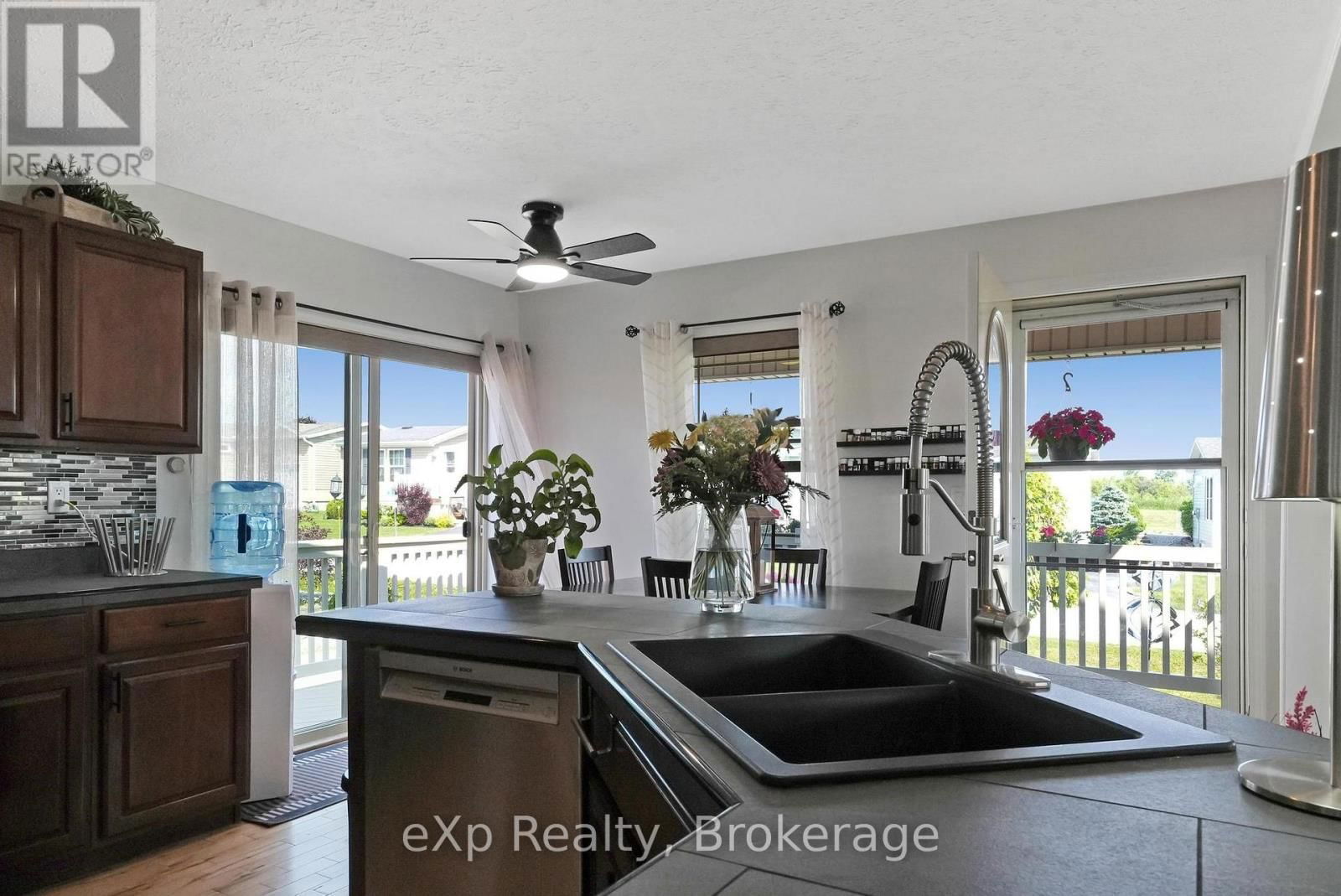 53 CREEKSIDE CIRCLE Image 8