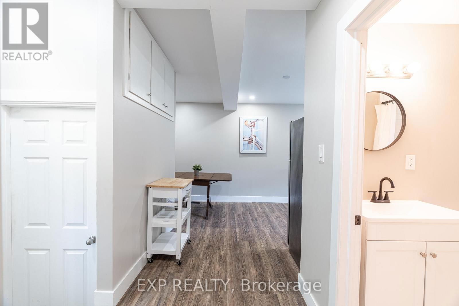 354 SPRUCE STREET Image 18