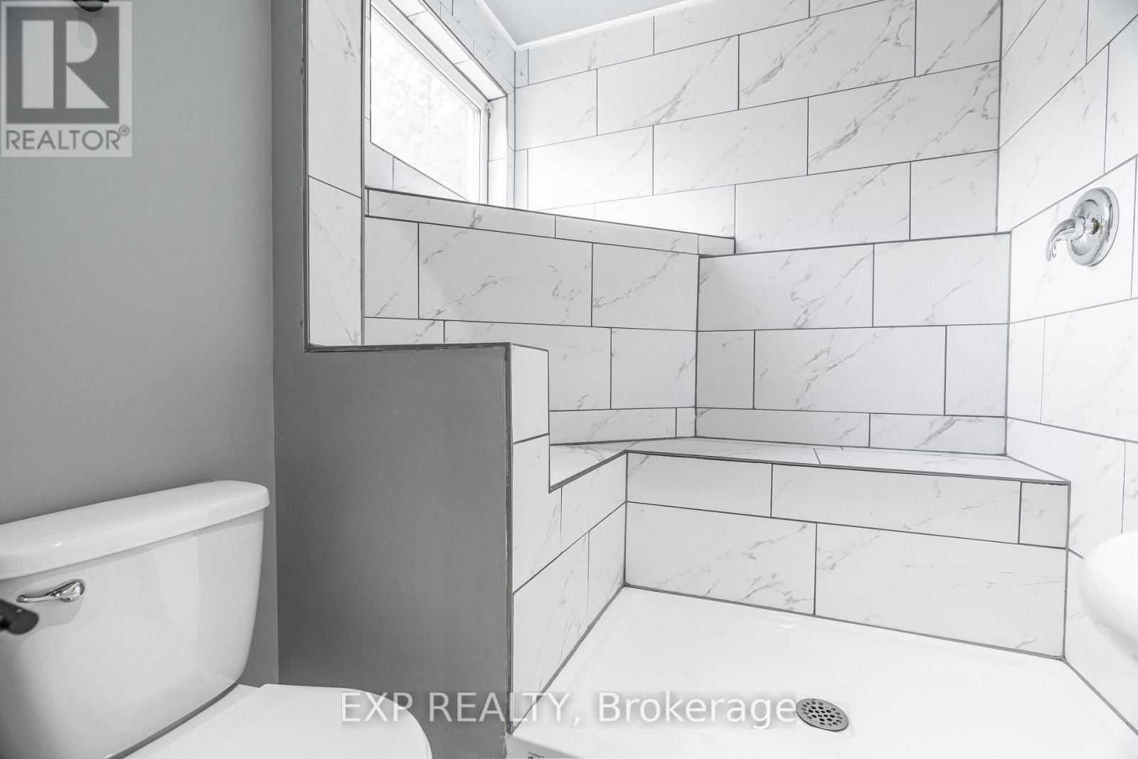 354 SPRUCE STREET Image 30