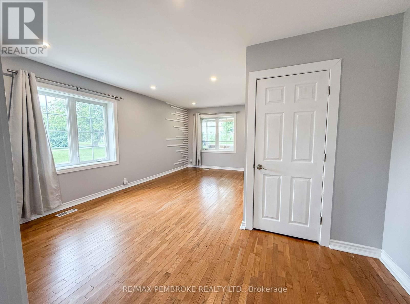 2387 FORESTERS FALLS ROAD Image 12